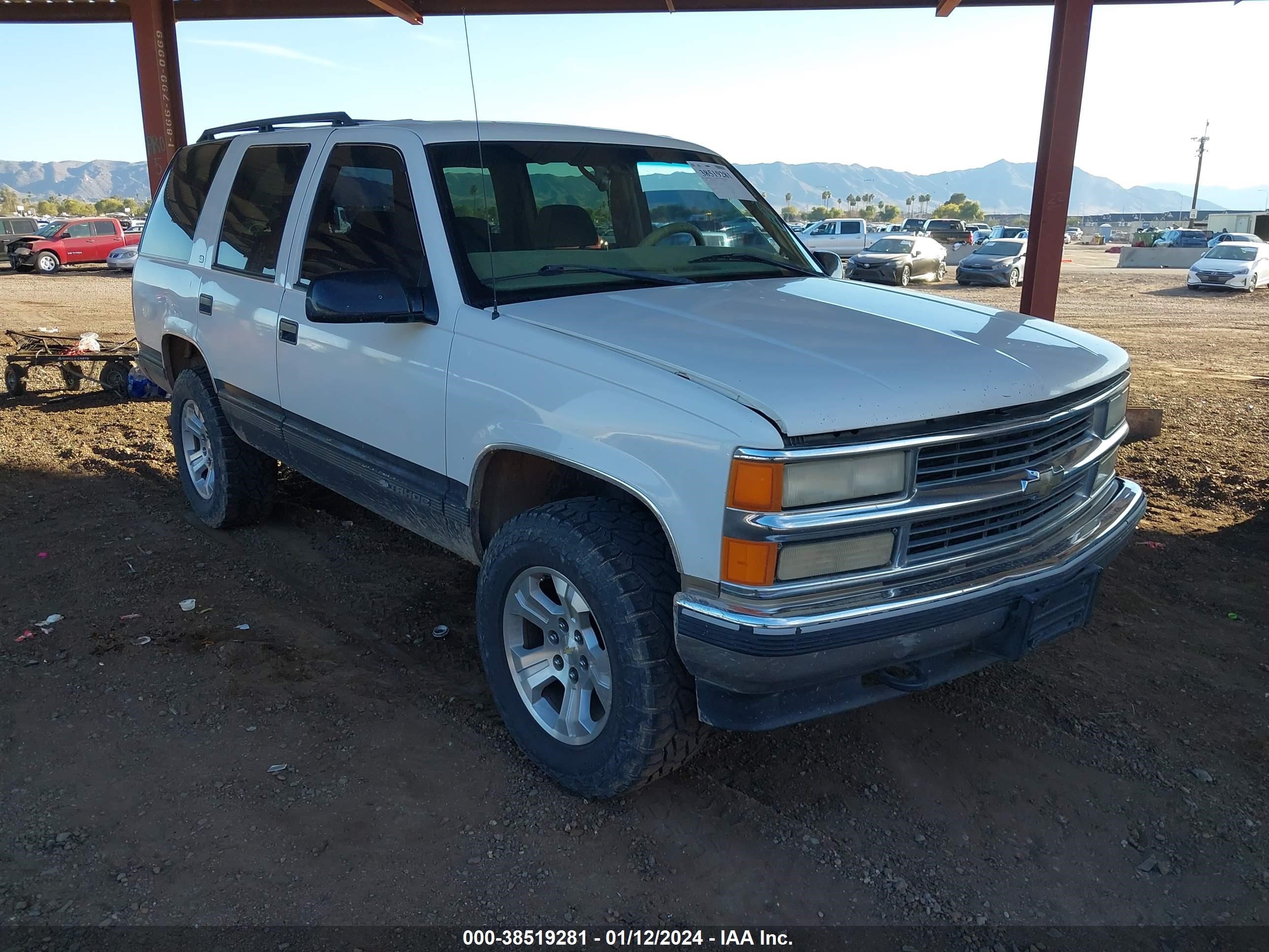 CHEVROLET TAHOE 1998 1gnek13r1wj374014