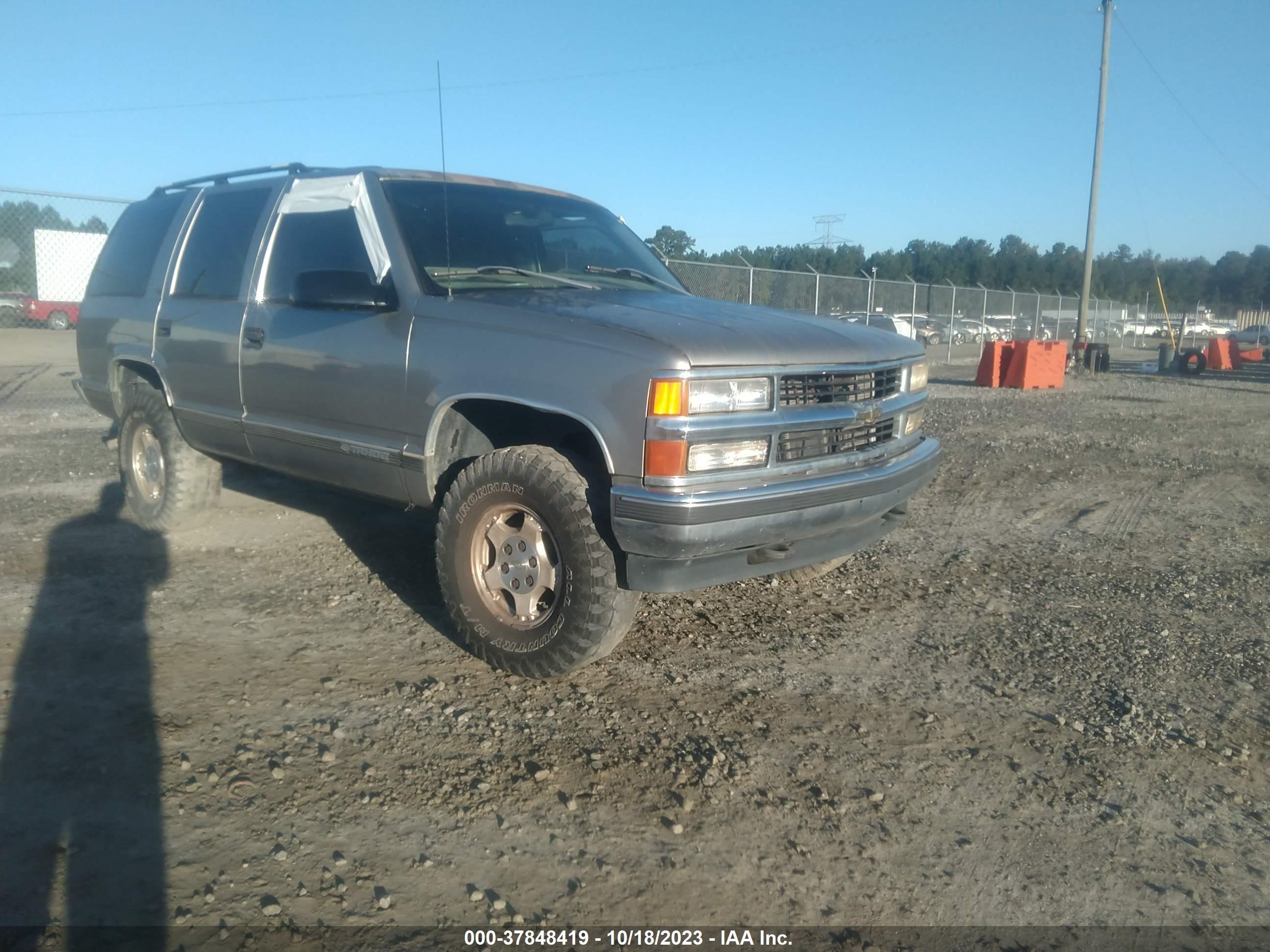 CHEVROLET TAHOE 1999 1gnek13r1xj314896