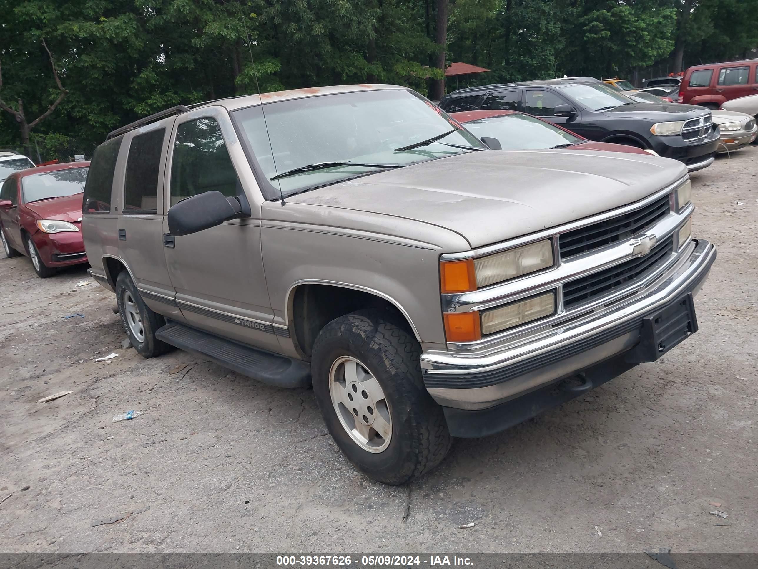 CHEVROLET TAHOE 1999 1gnek13r1xj403366