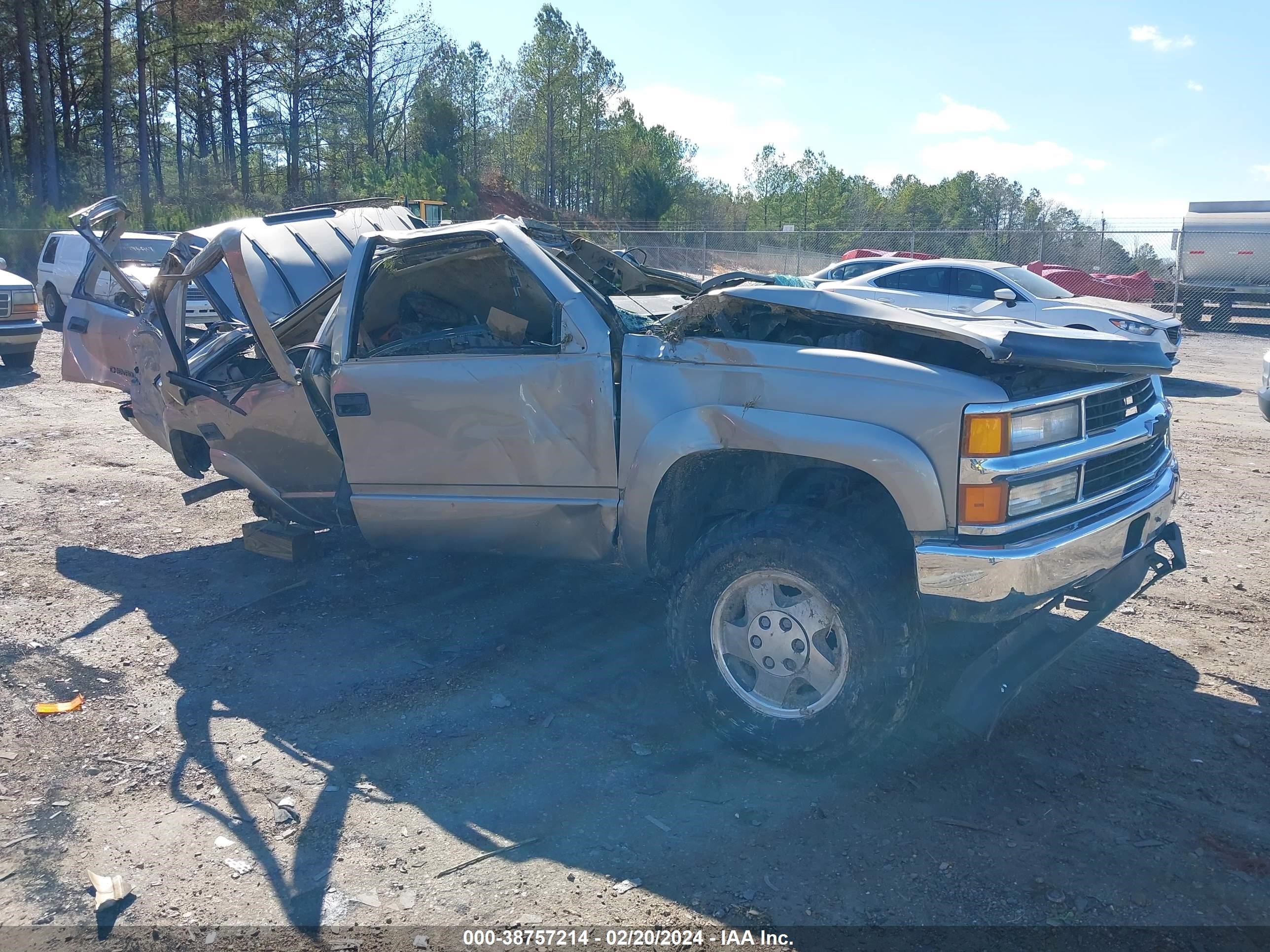 CHEVROLET TAHOE 2000 1gnek13r4yr148571