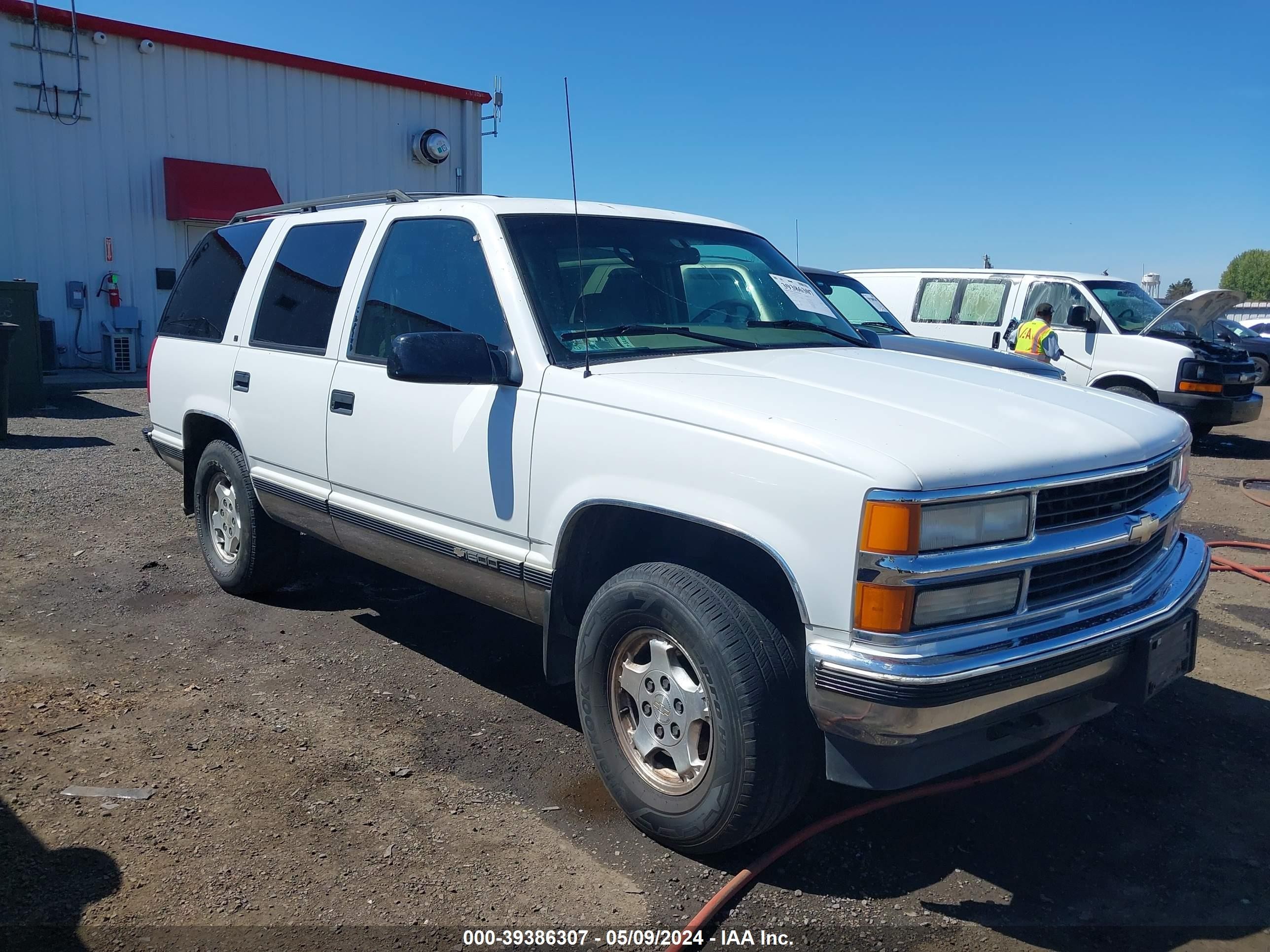 CHEVROLET TAHOE 1997 1gnek13r6vj347504