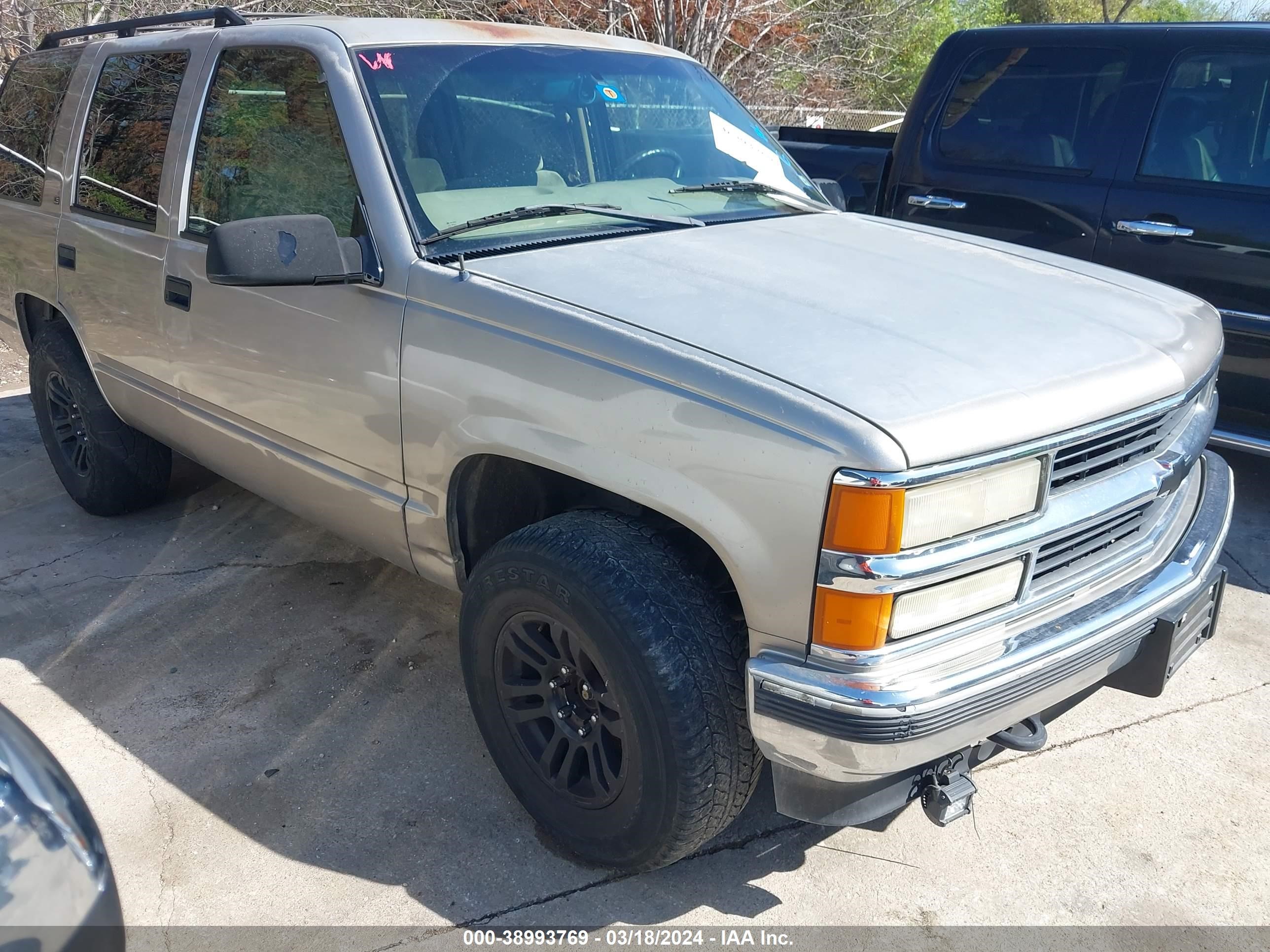 CHEVROLET TAHOE 1999 1gnek13r6xj526242