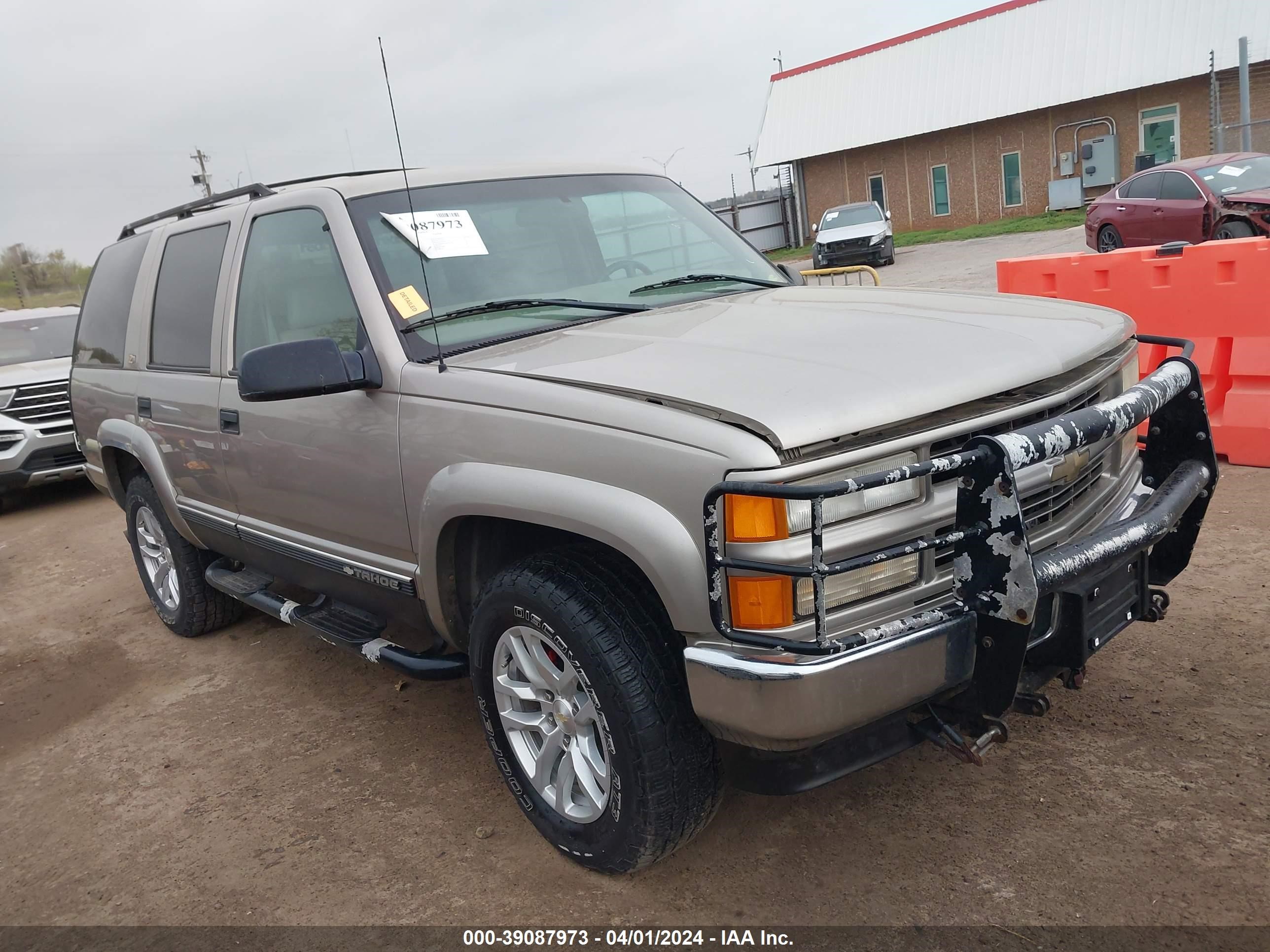 CHEVROLET TAHOE 2000 1gnek13r7yr147348