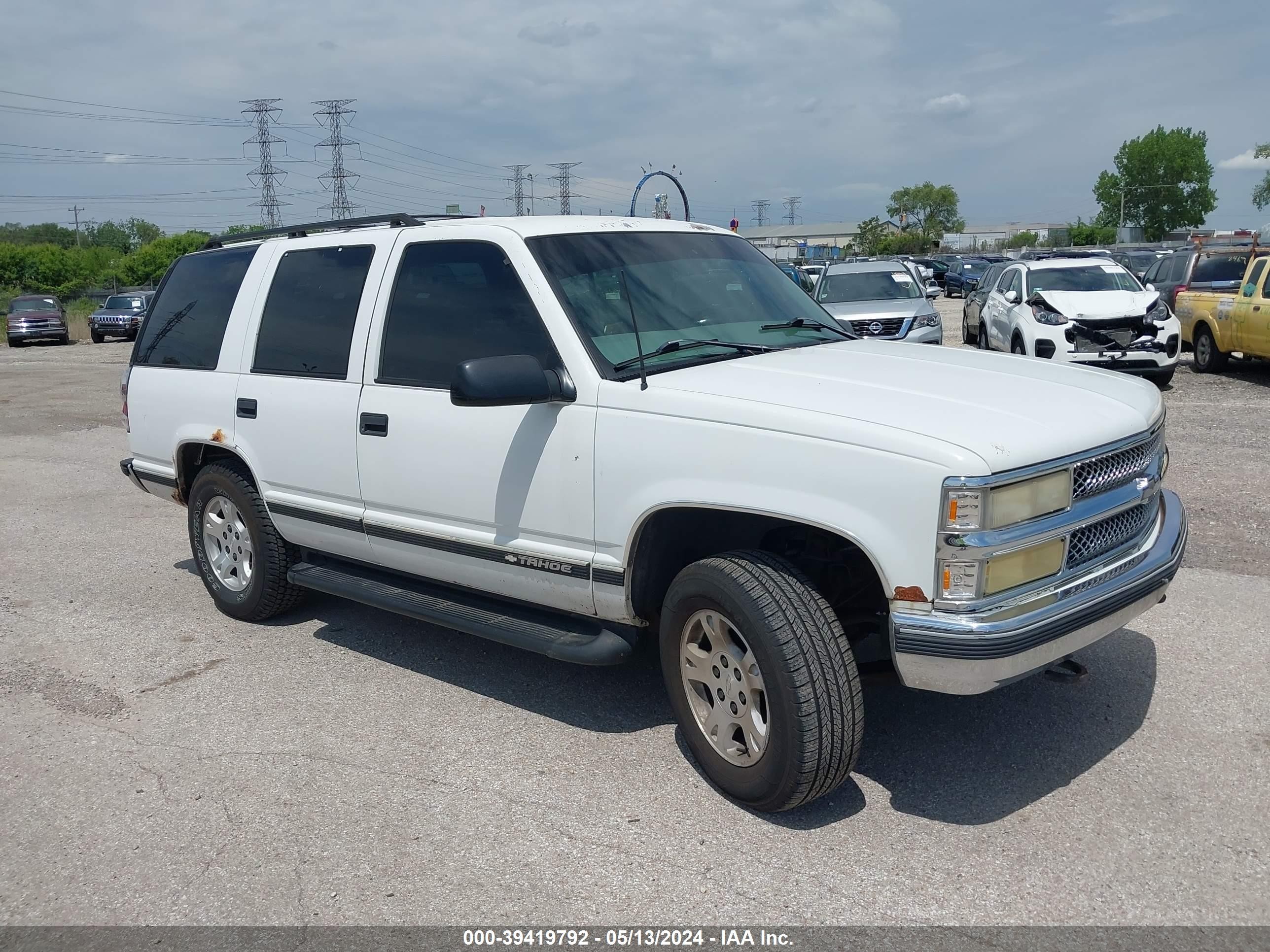 CHEVROLET TAHOE 1999 1gnek13r8xj439376