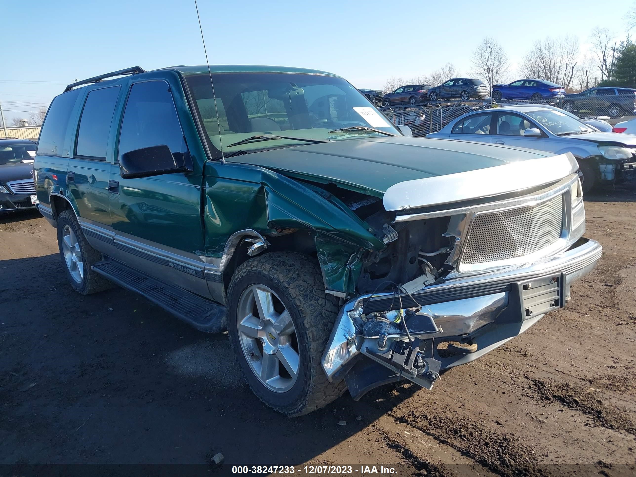 CHEVROLET TAHOE 1999 1gnek13r8xj445842