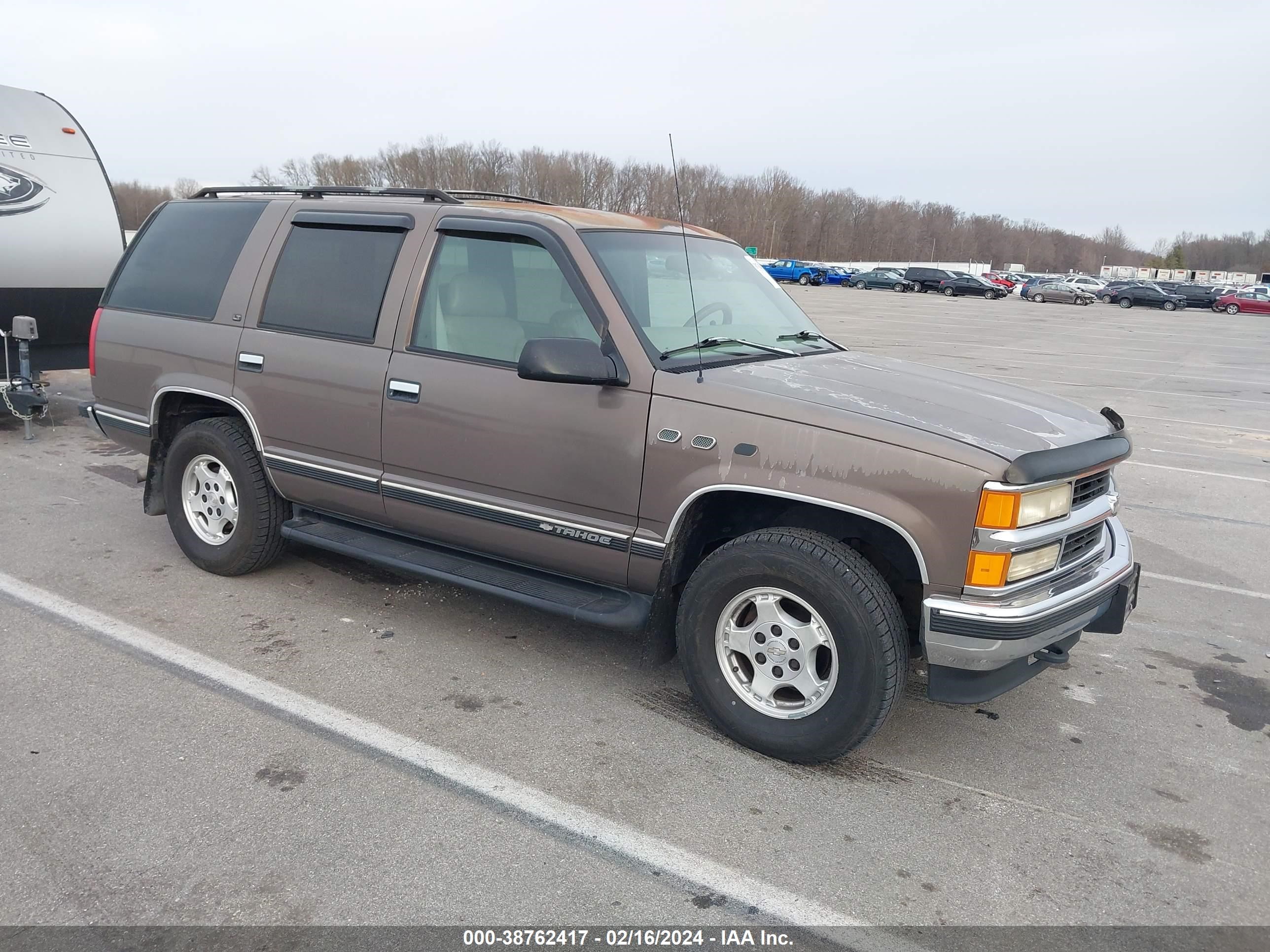 CHEVROLET TAHOE 1998 1gnek13r9wj353556