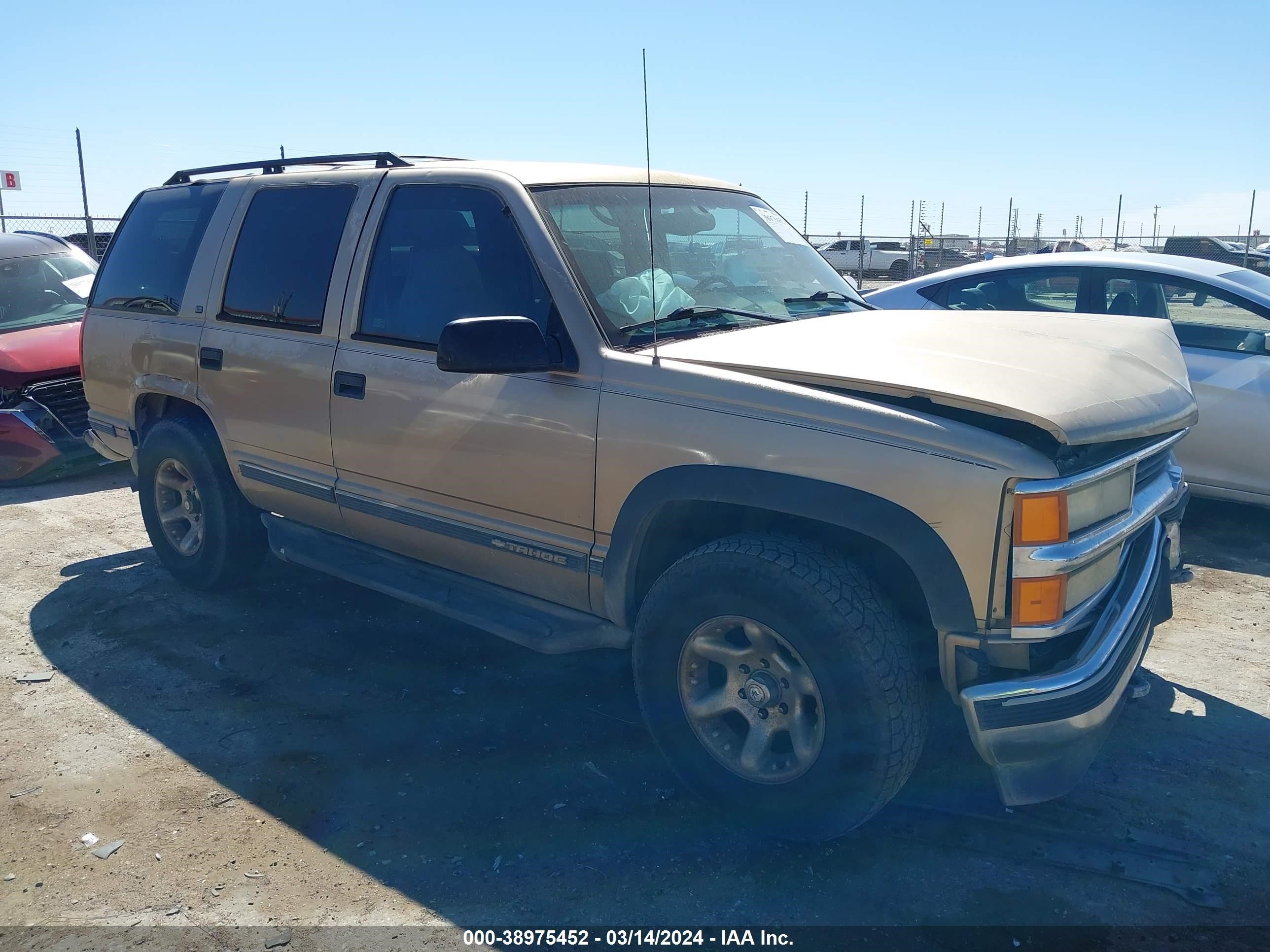 CHEVROLET TAHOE 1999 1gnek13rxxj355141