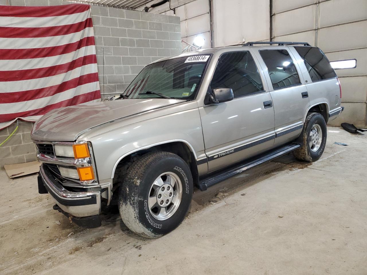 CHEVROLET TAHOE 1999 1gnek13rxxj408355