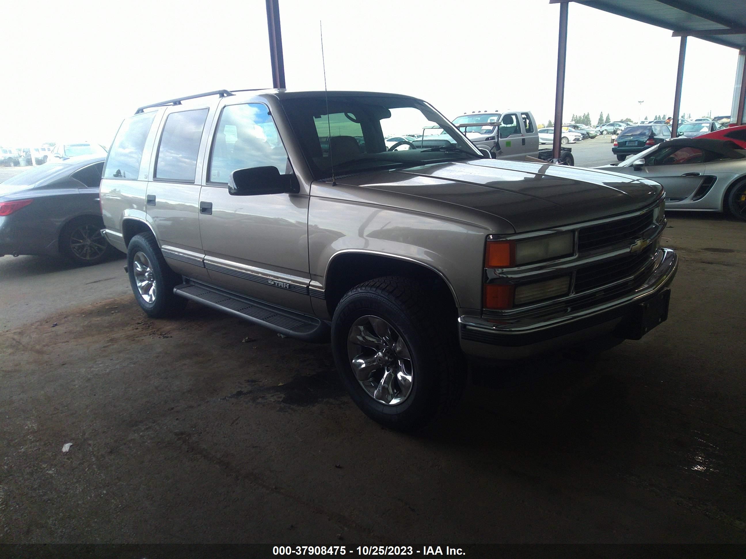 CHEVROLET TAHOE 1999 1gnek13rxxr149559