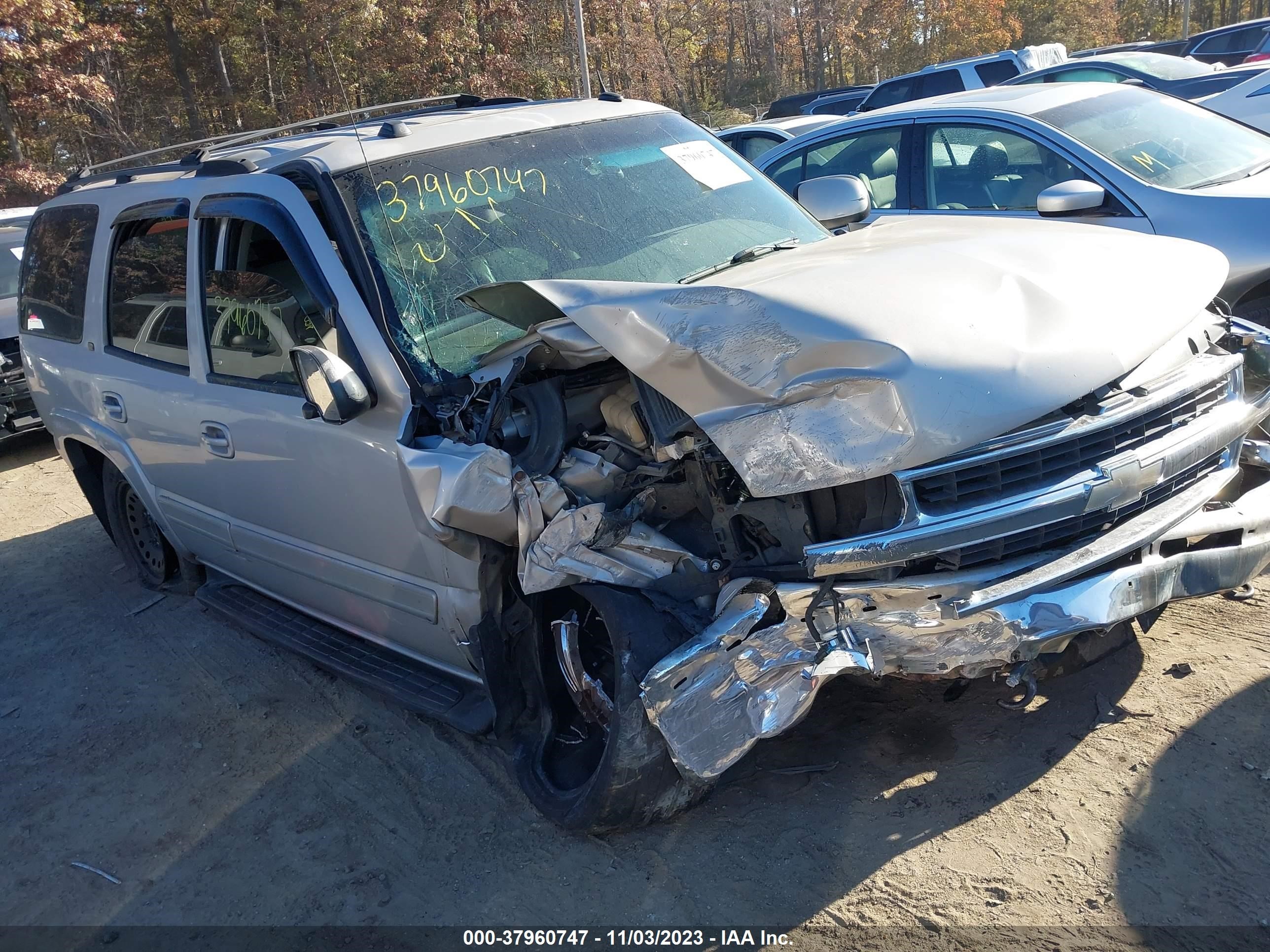 CHEVROLET TAHOE 2004 1gnek13t24j237575