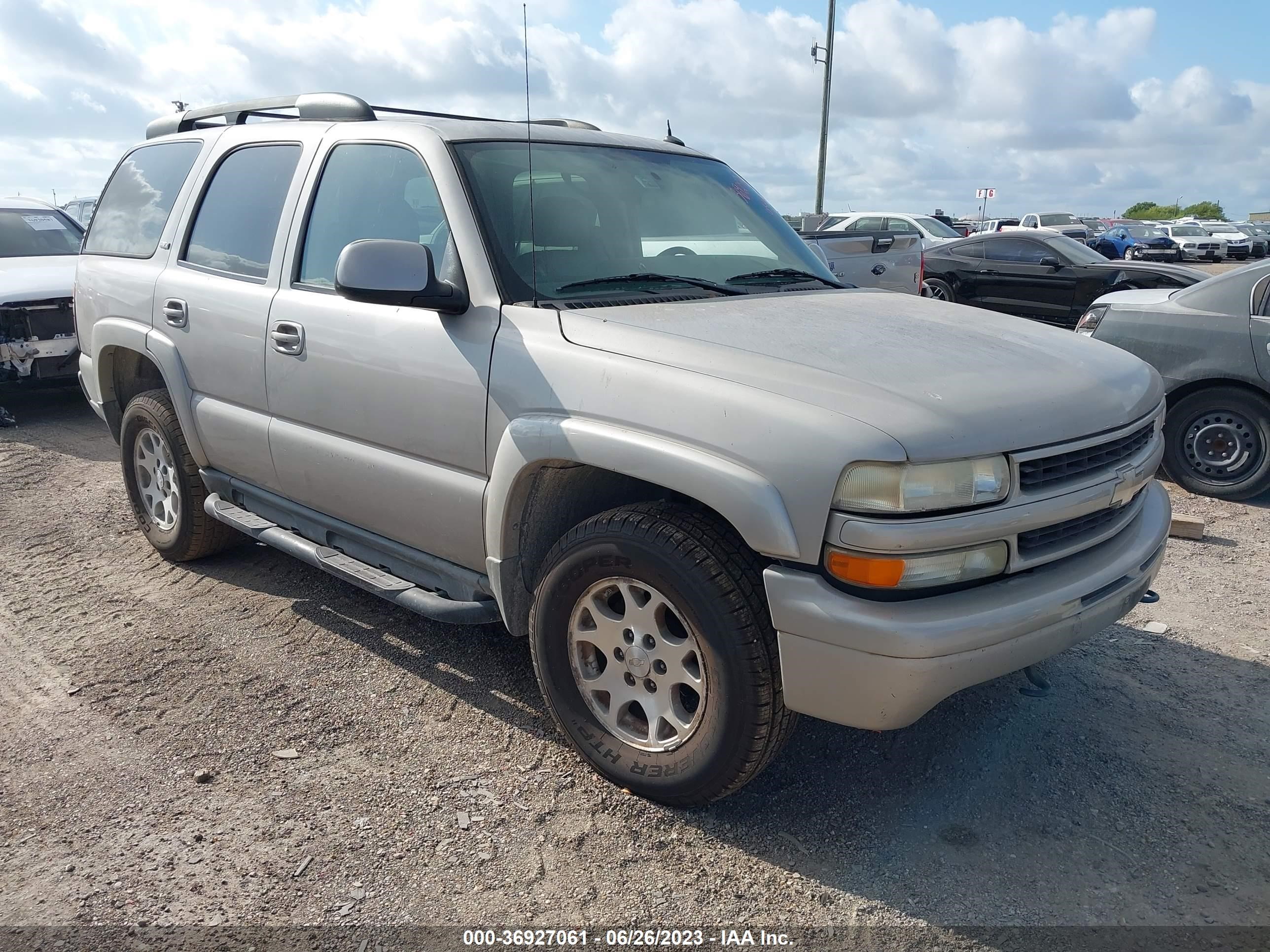 CHEVROLET TAHOE 2005 1gnek13t25r217720