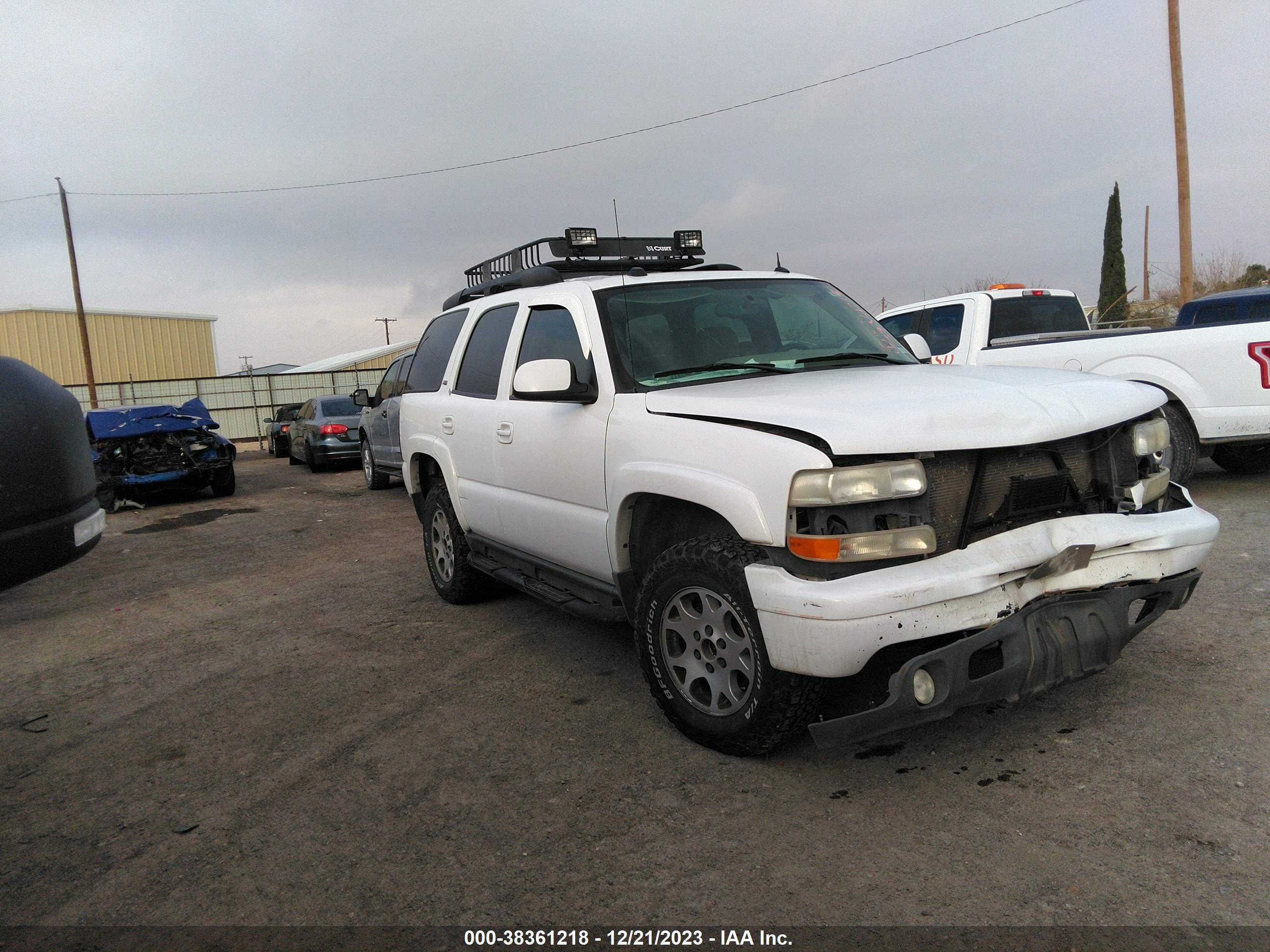 CHEVROLET TAHOE 2005 1gnek13t35r173632