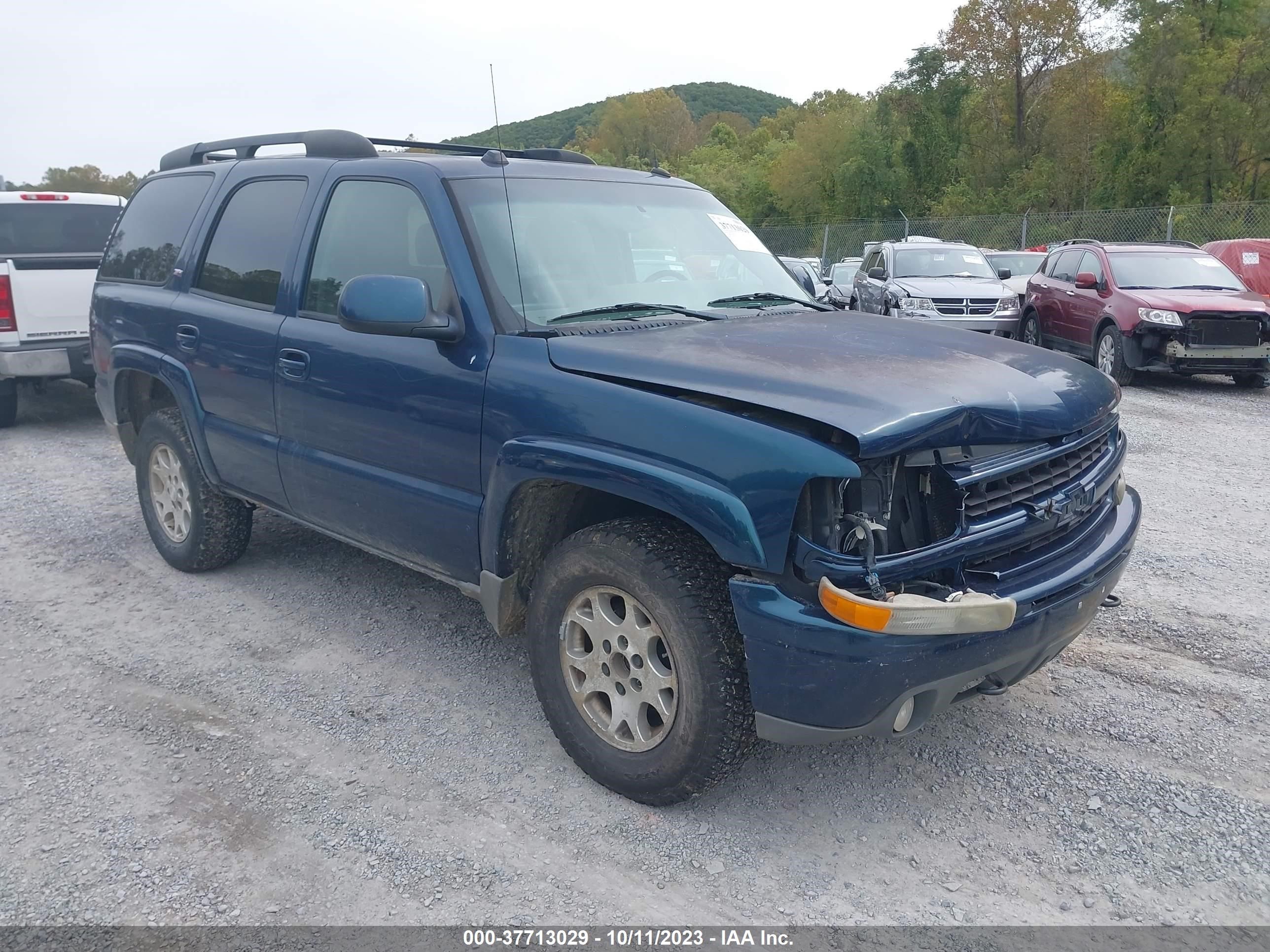 CHEVROLET TAHOE 2005 1gnek13t35r271818