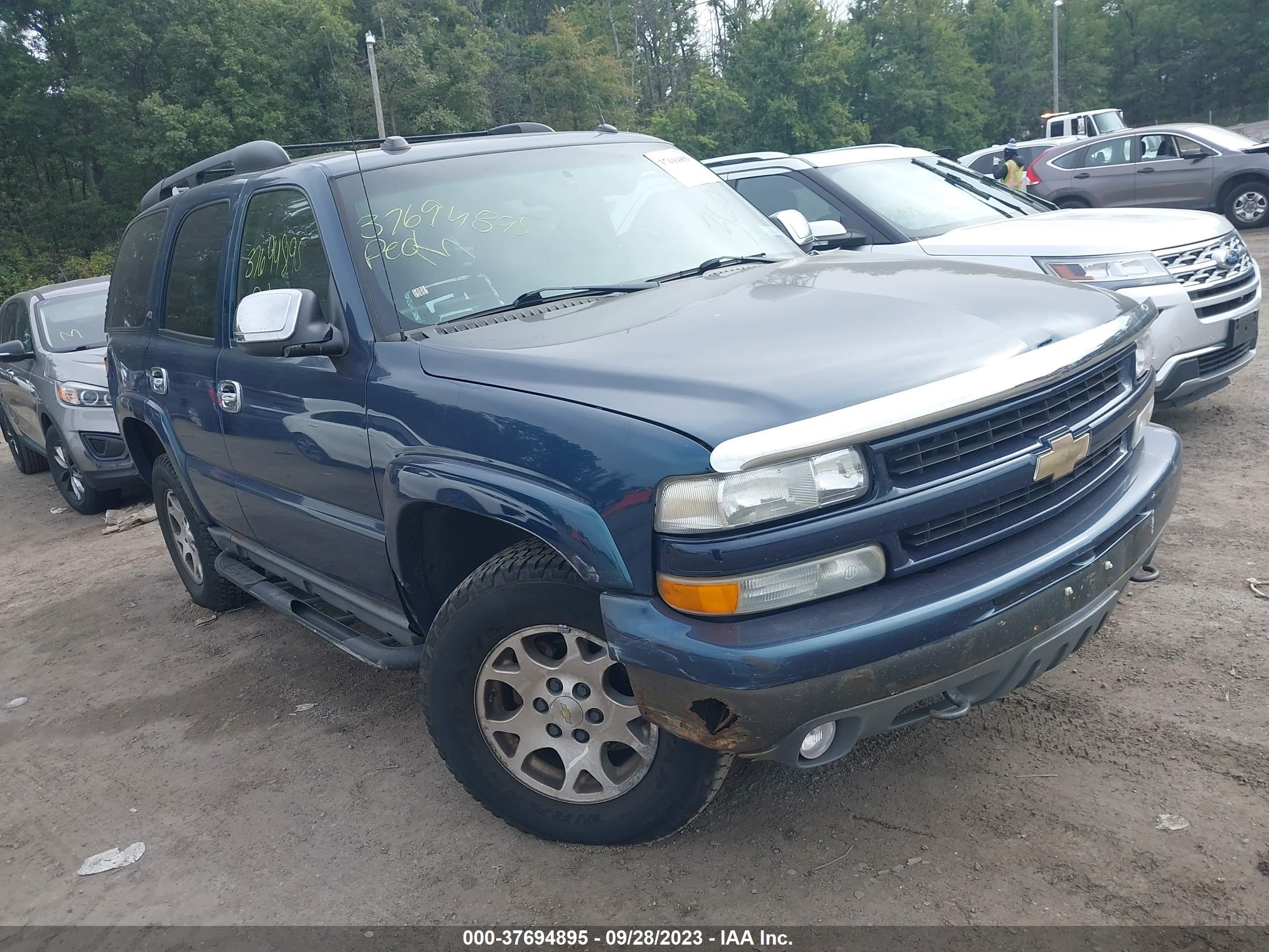 CHEVROLET TAHOE 2005 1gnek13t55r227559