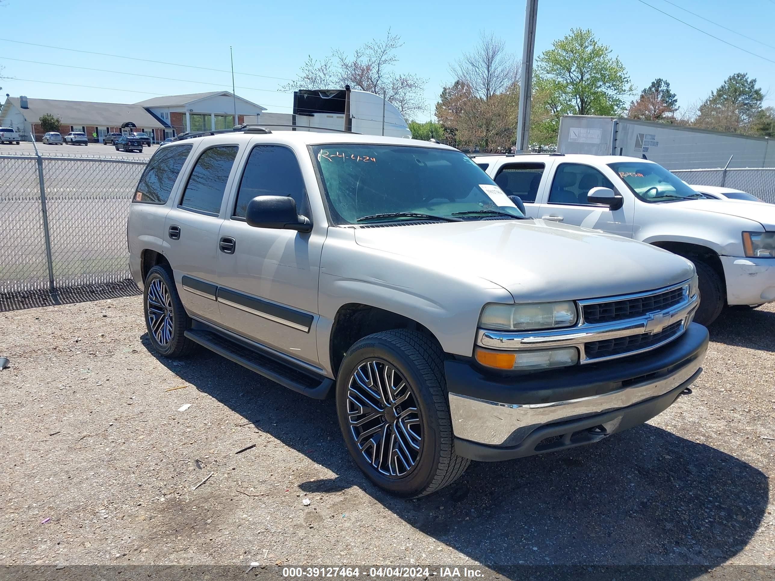 CHEVROLET TAHOE 2005 1gnek13t75r113255