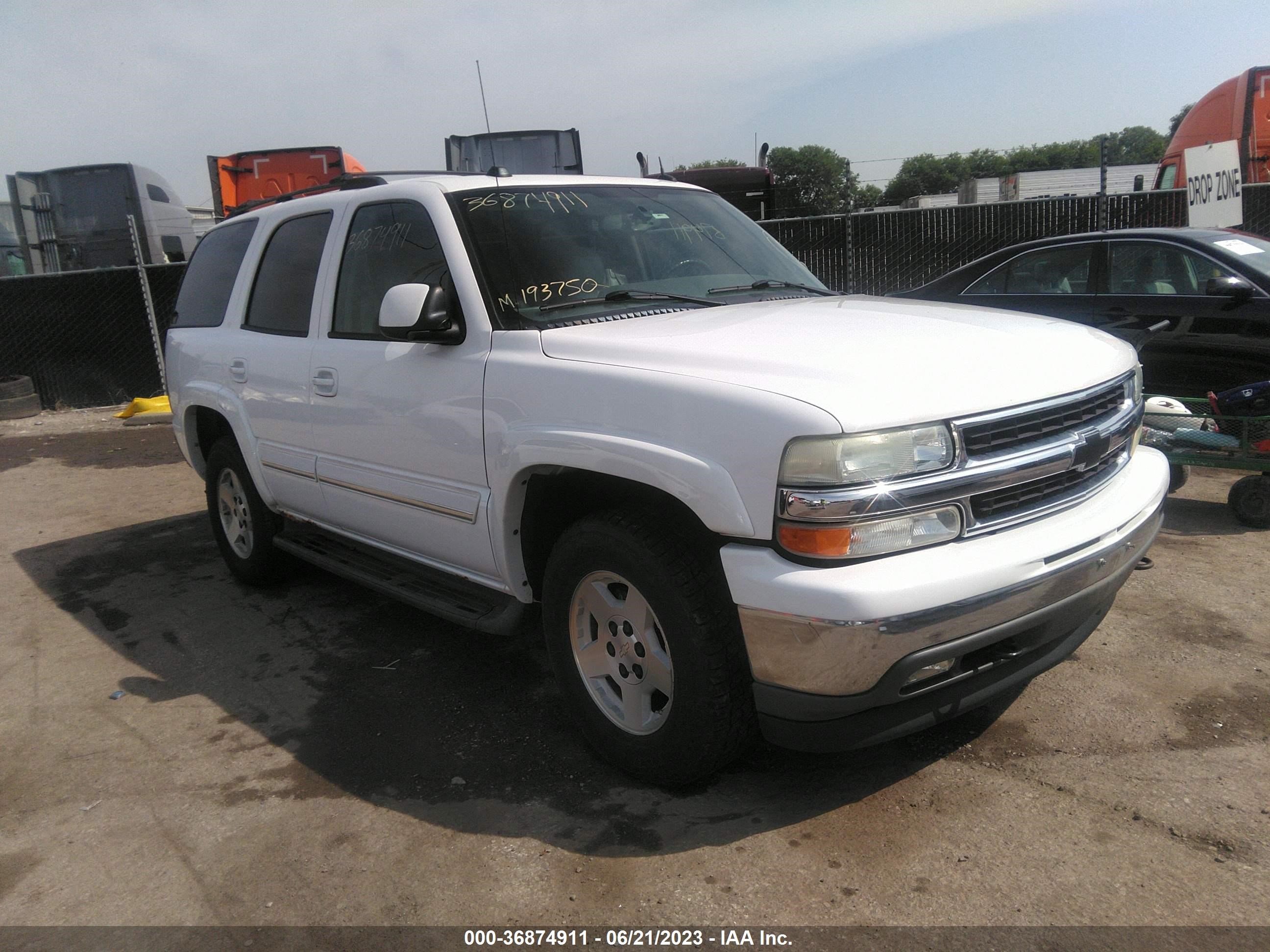 CHEVROLET TAHOE 2005 1gnek13t95r138190