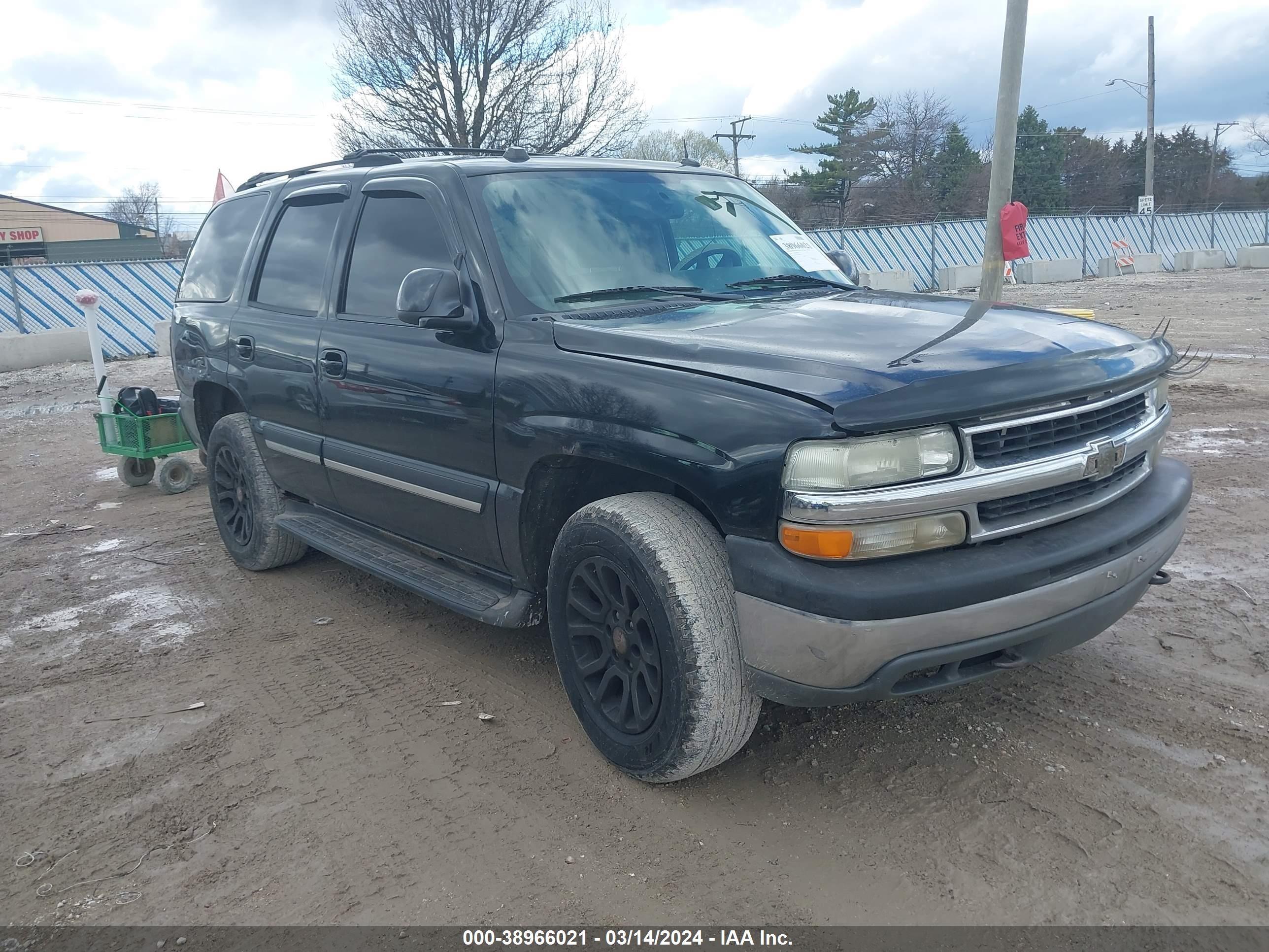 CHEVROLET TAHOE 2005 1gnek13tx5r108535