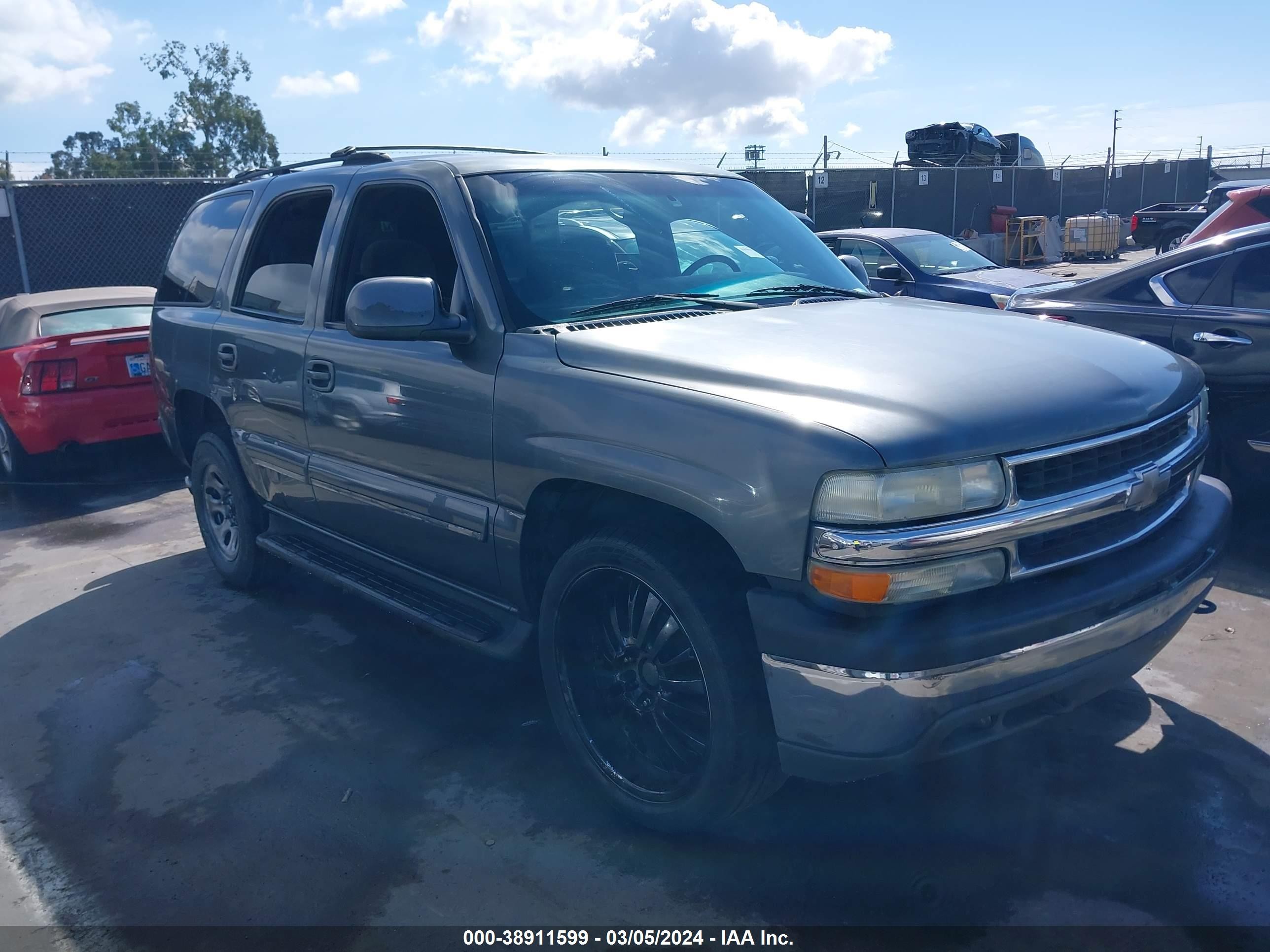 CHEVROLET TAHOE 2002 1gnek13v72r259572