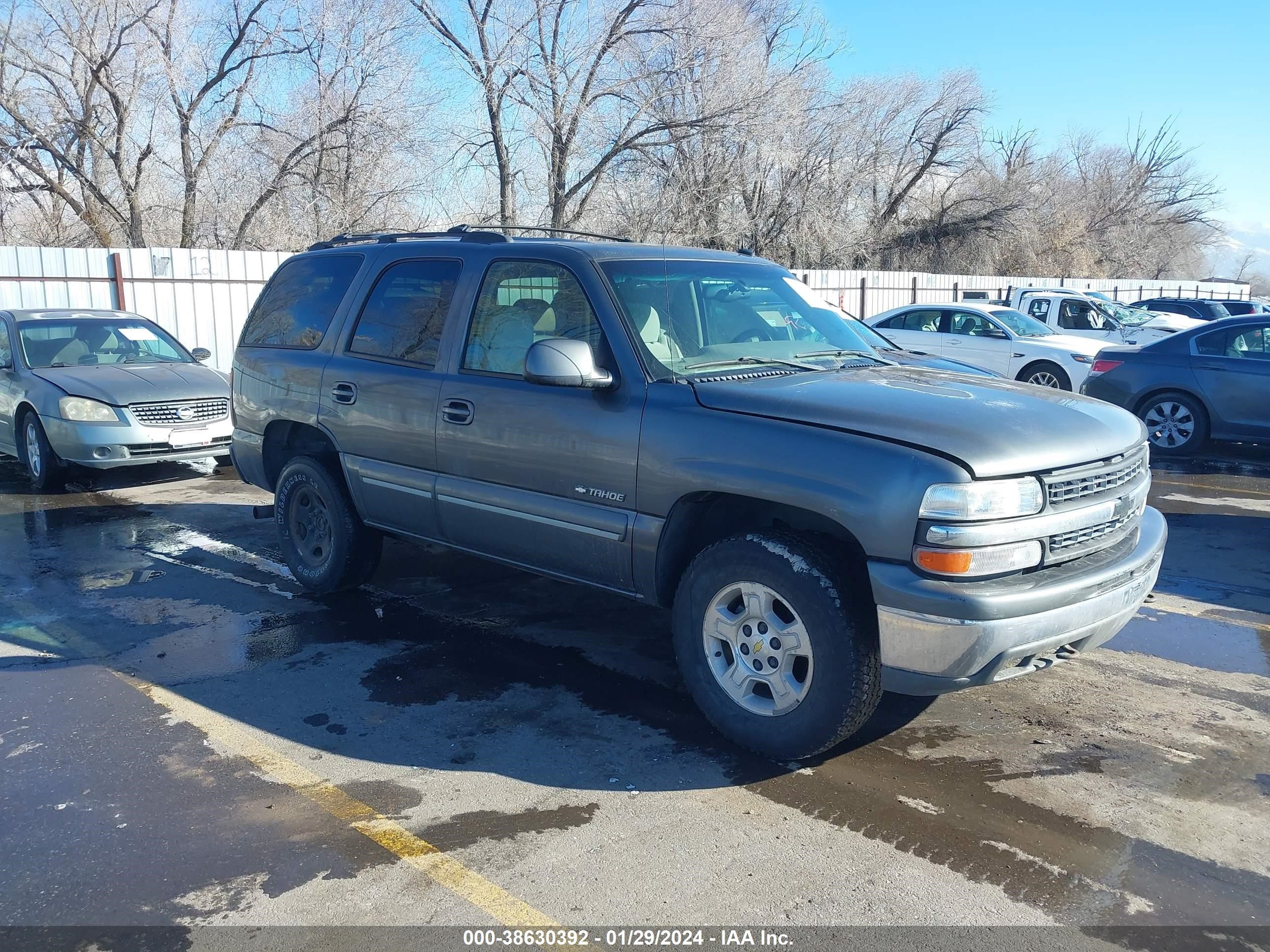 CHEVROLET TAHOE 2002 1gnek13z02j282516