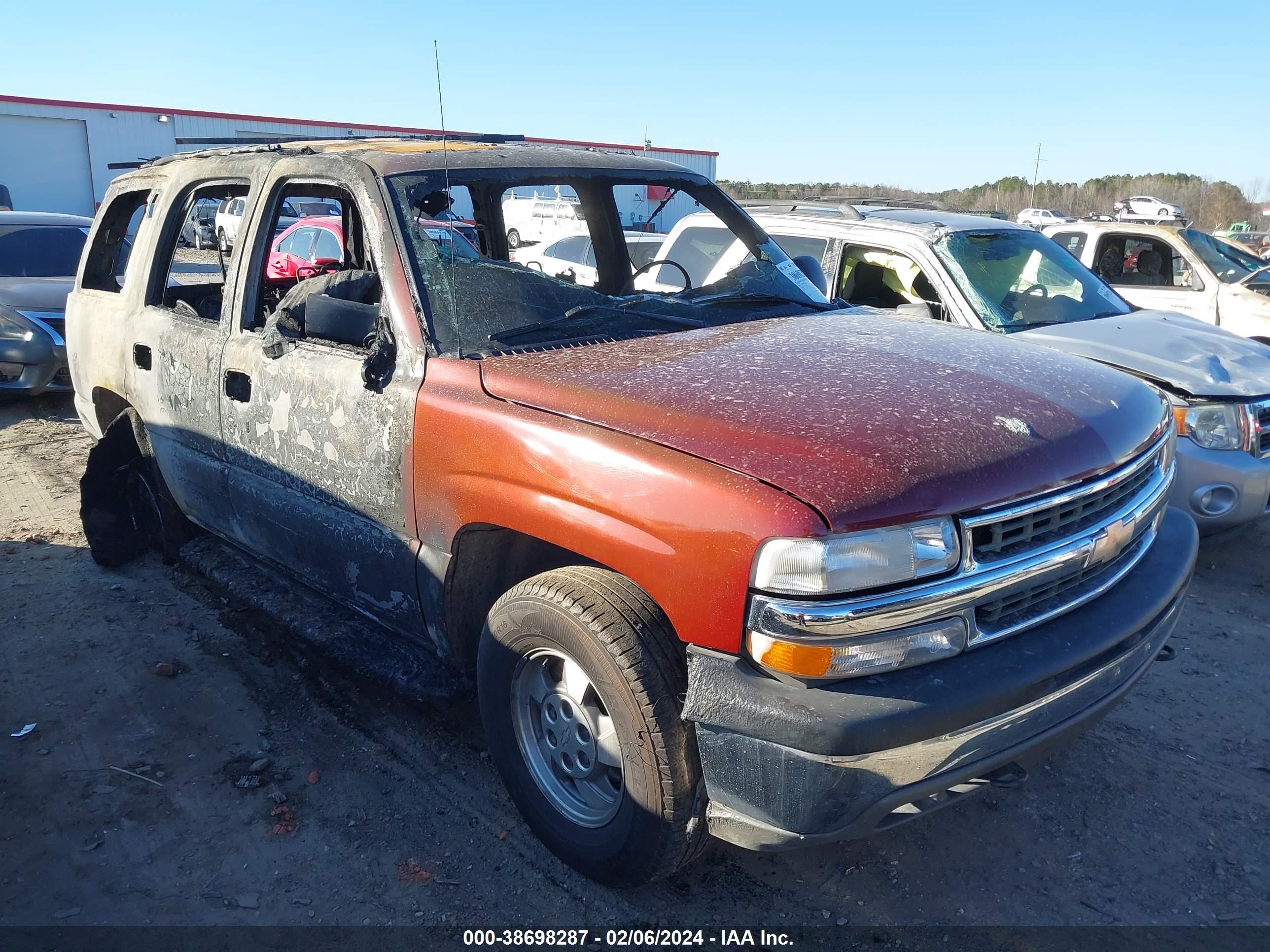 CHEVROLET TAHOE 2003 1gnek13z03r135163