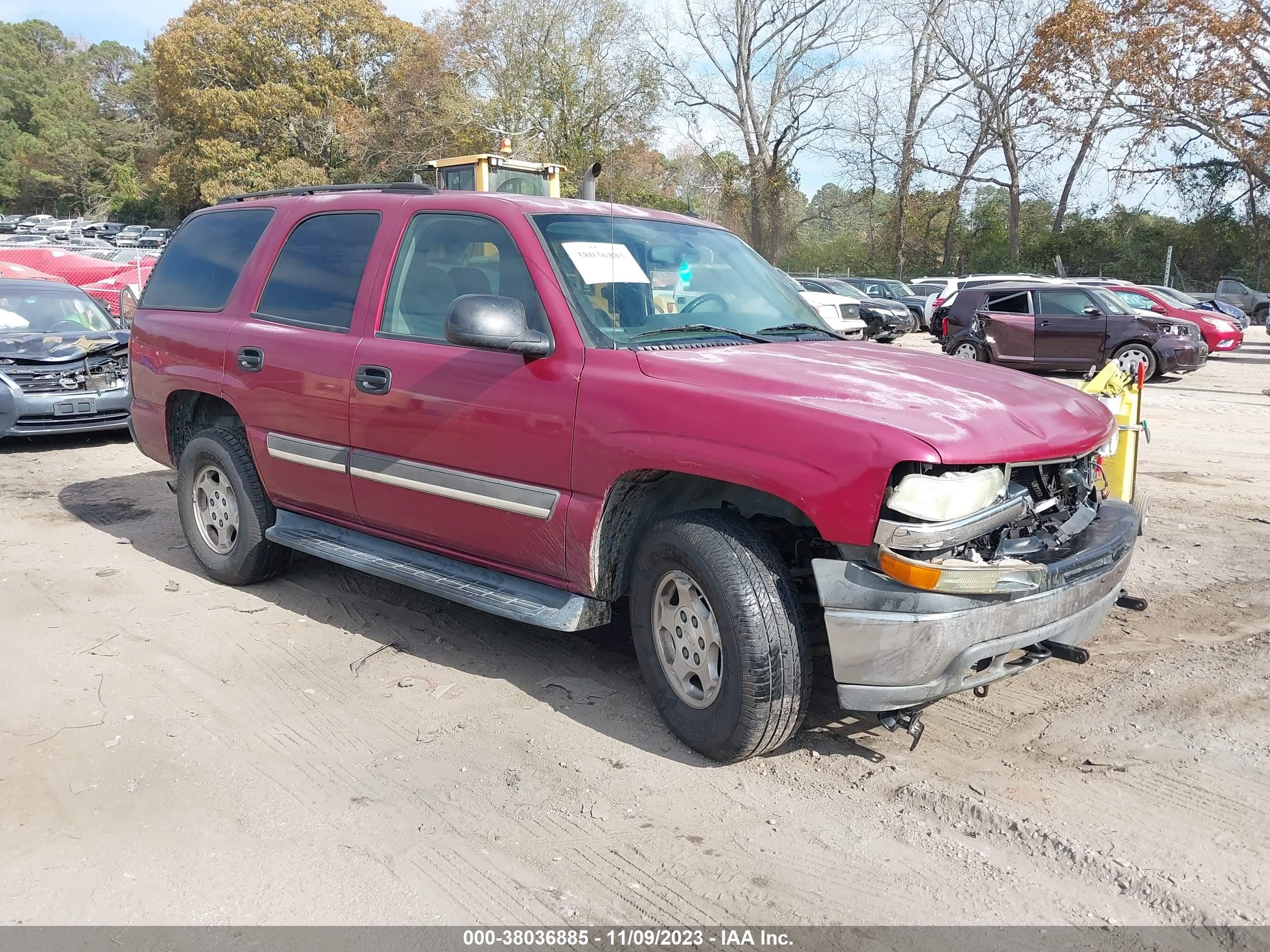 CHEVROLET TAHOE 2004 1gnek13z04r277241