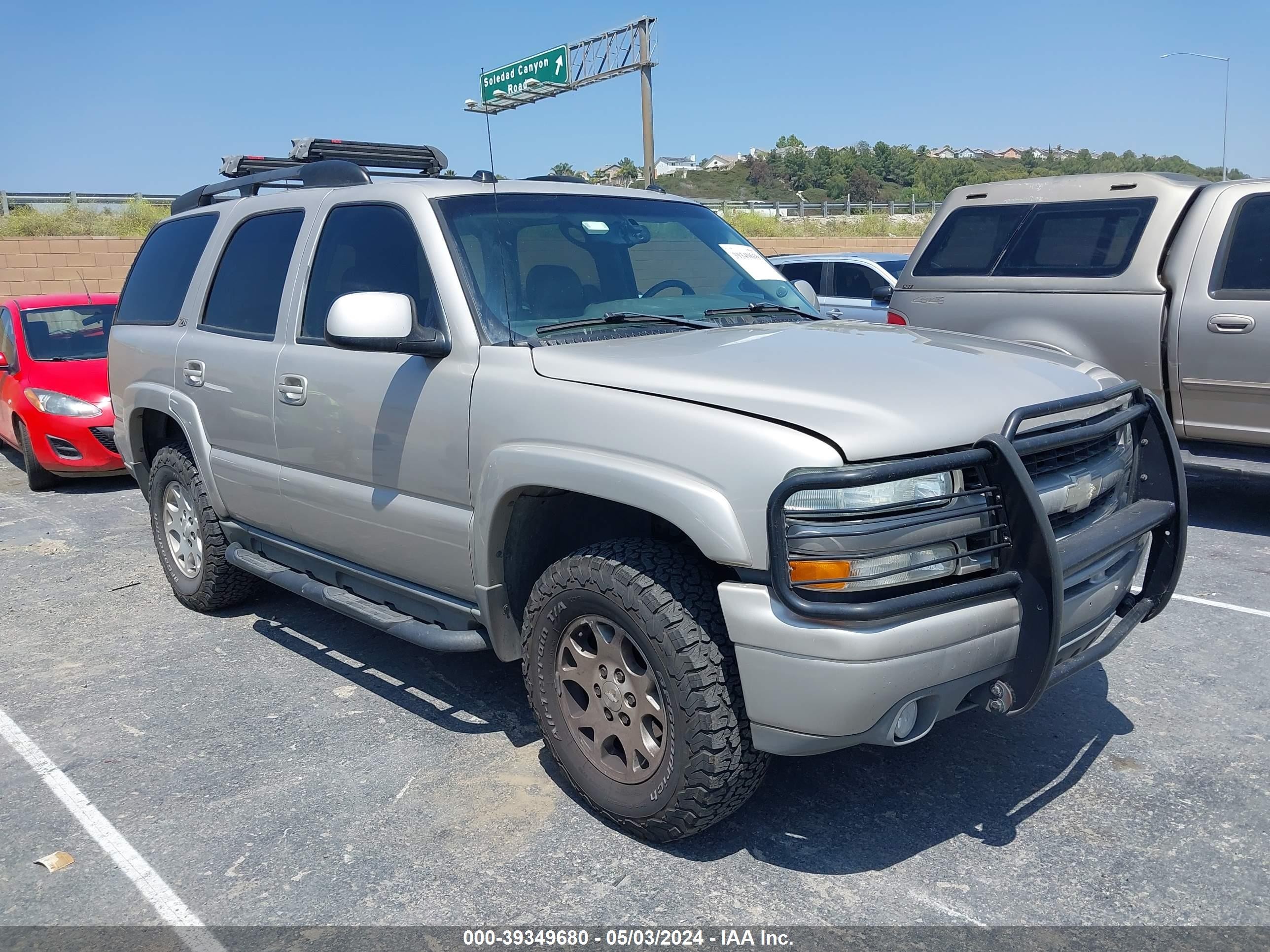 CHEVROLET TAHOE 2004 1gnek13z04r279121