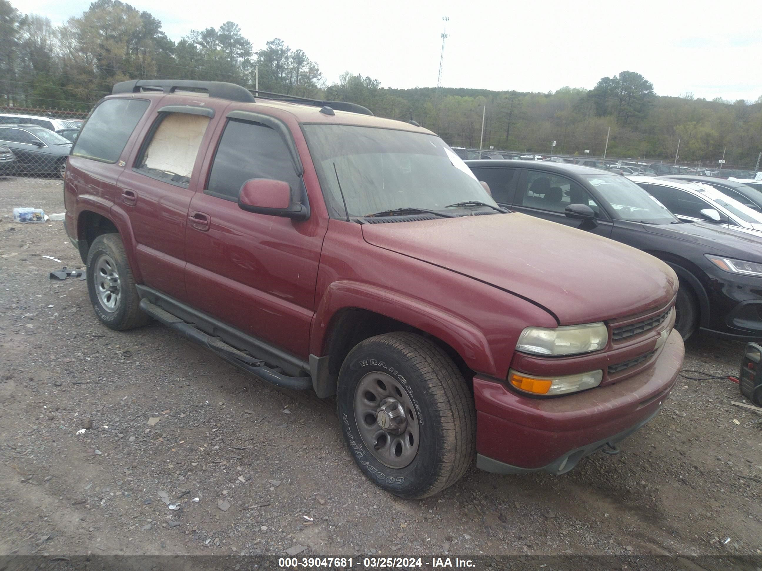 CHEVROLET TAHOE 2004 1gnek13z04r304907