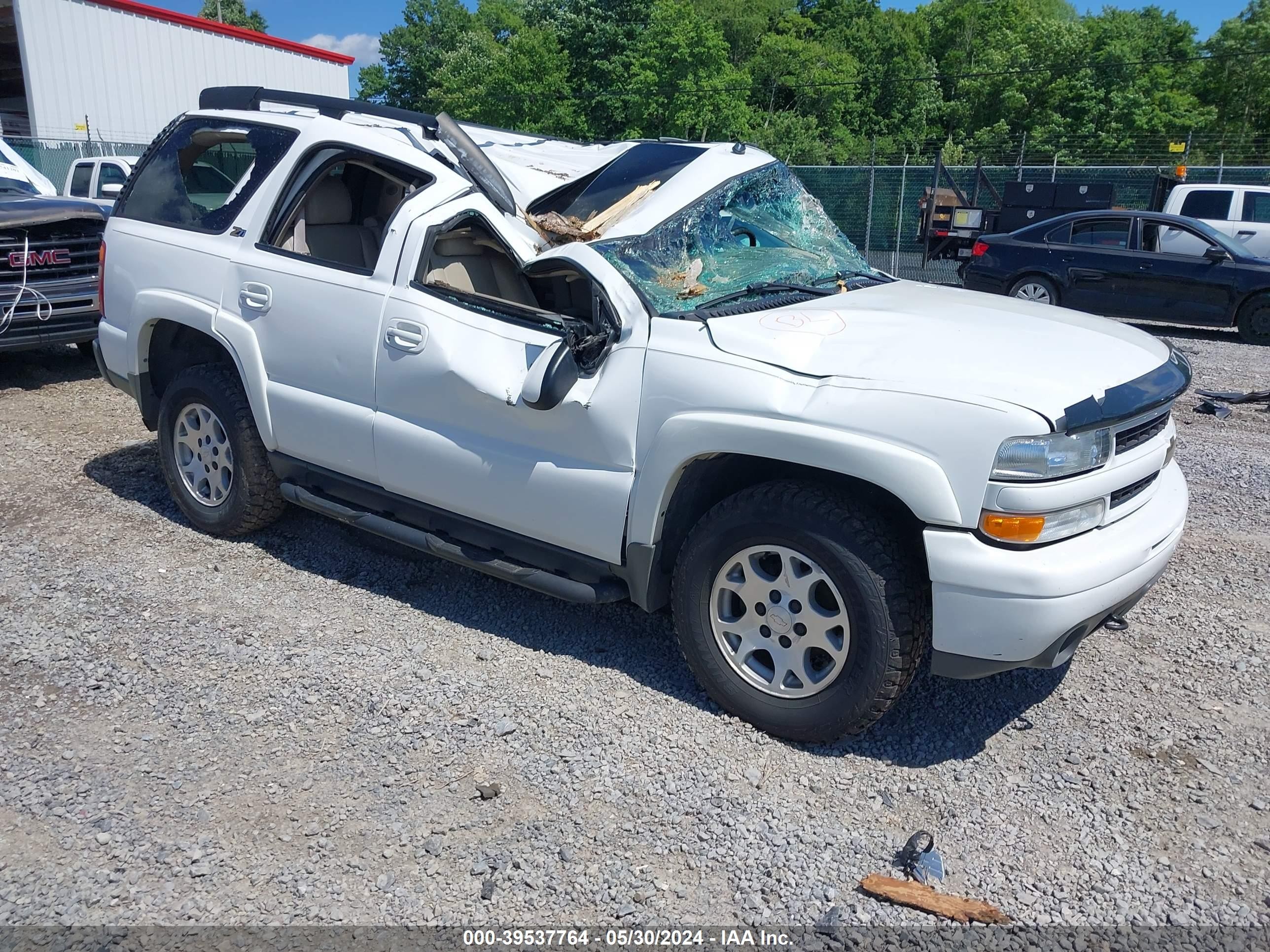 CHEVROLET TAHOE 2003 1gnek13z53r152363