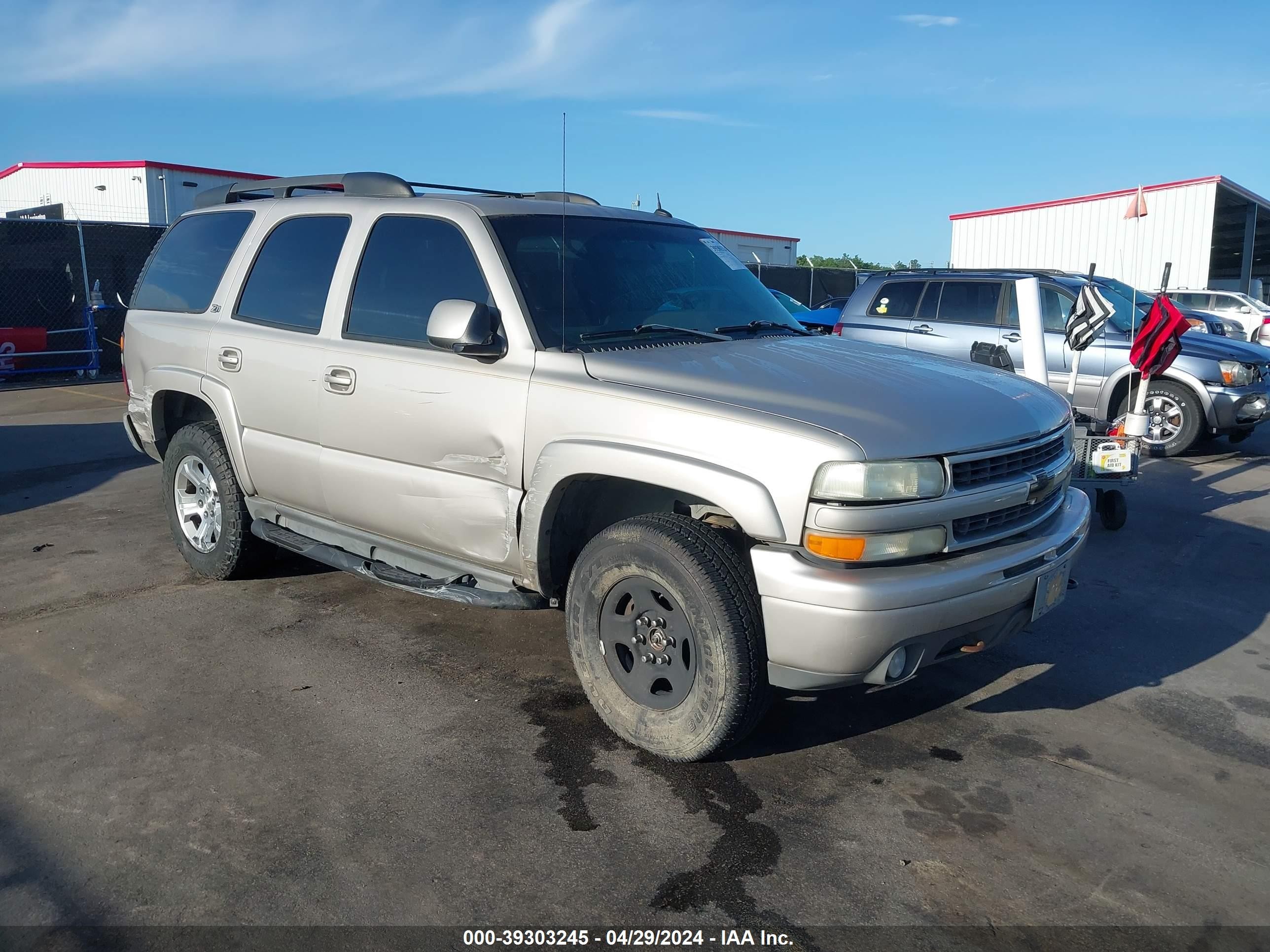 CHEVROLET TAHOE 2004 1gnek13z54r243134