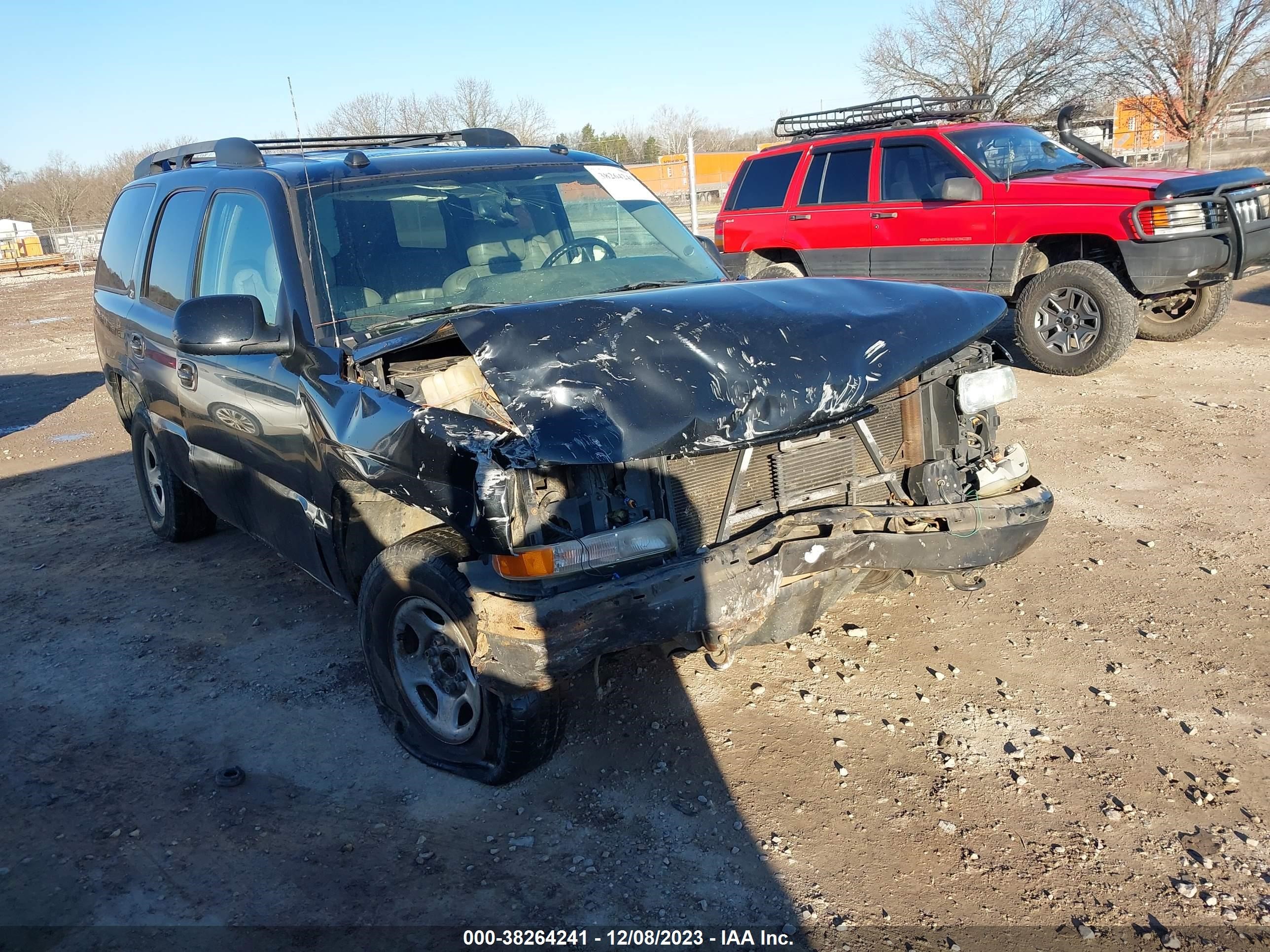 CHEVROLET TAHOE 2004 1gnek13z74r180568