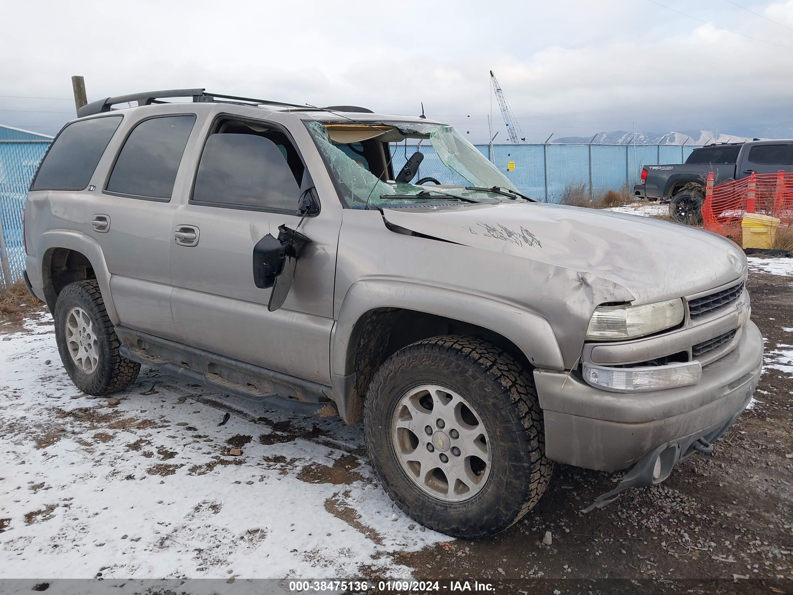 CHEVROLET TAHOE 2002 1gnek13z82r211839