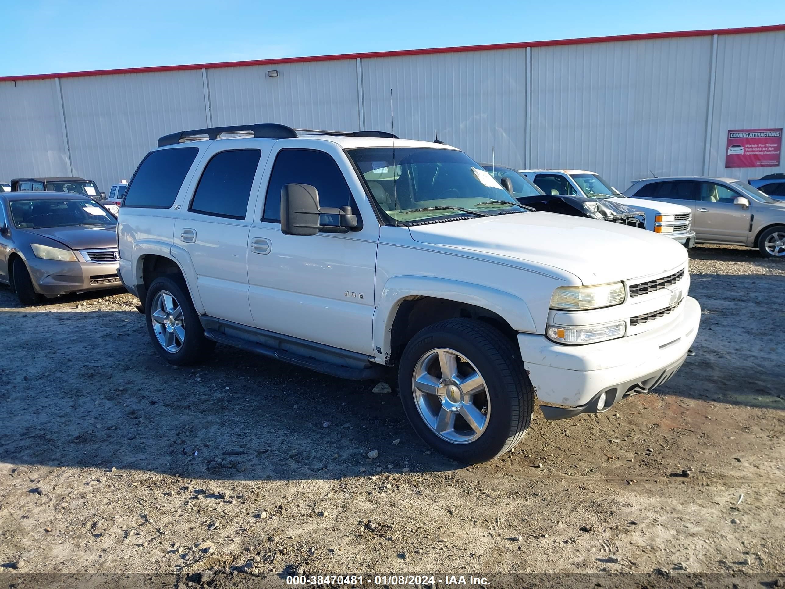 CHEVROLET TAHOE 2004 1gnek13z84r137129