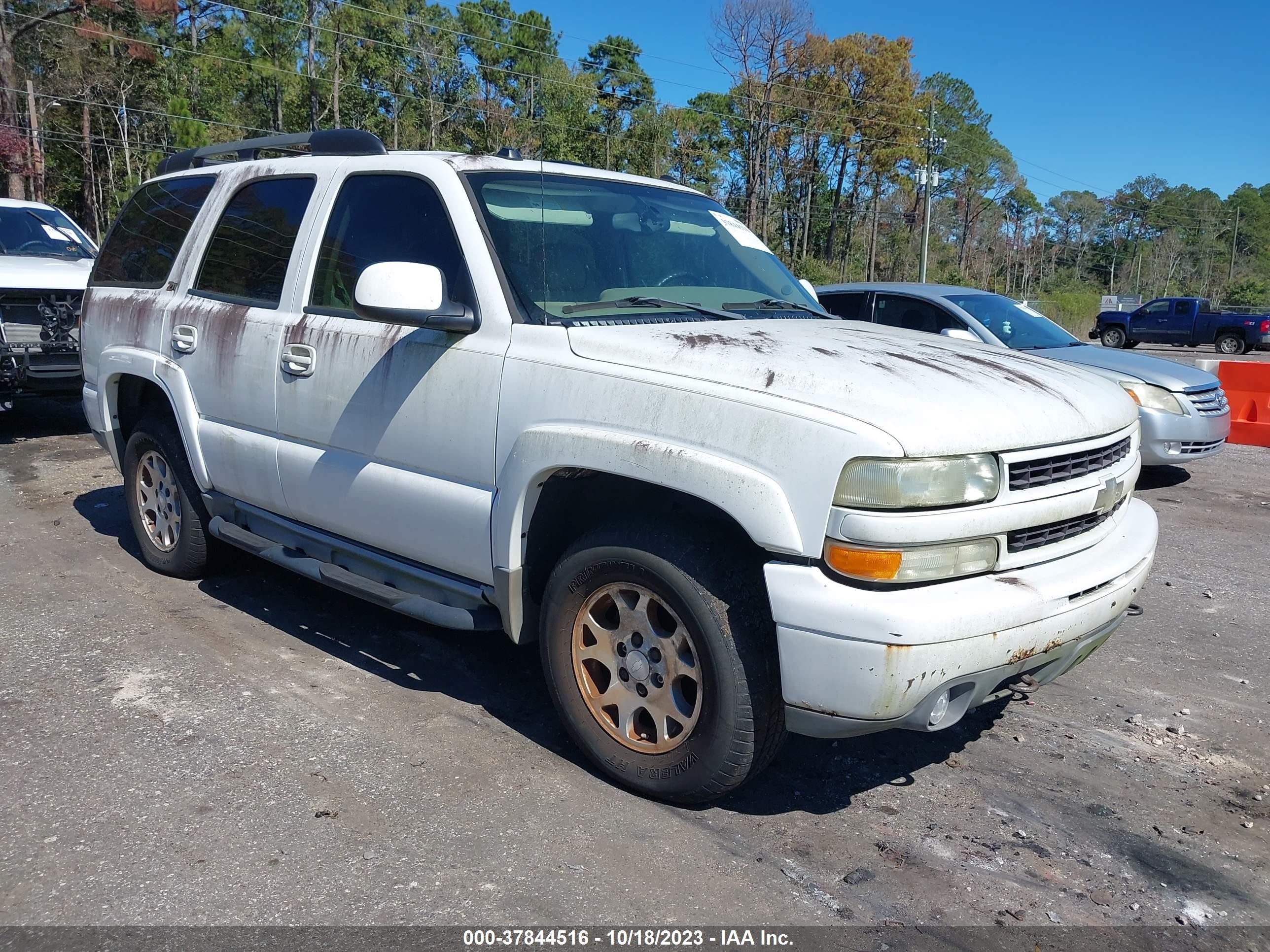 CHEVROLET TAHOE 2004 1gnek13z84r273695