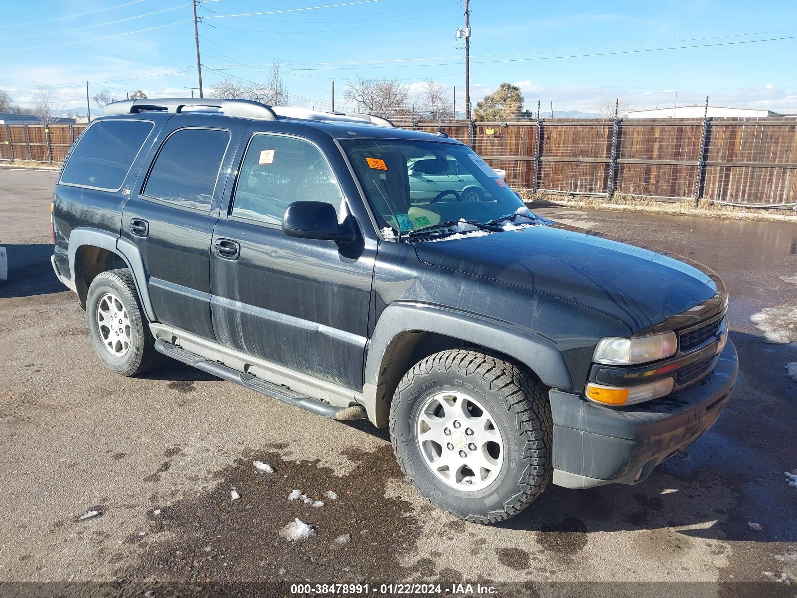 CHEVROLET TAHOE 2004 1gnek13z94r101000