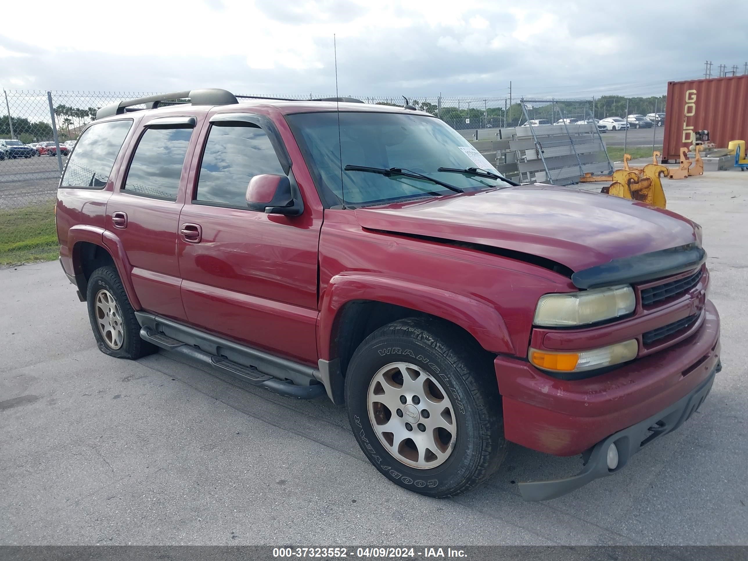 CHEVROLET TAHOE 2004 1gnek13z94r215658