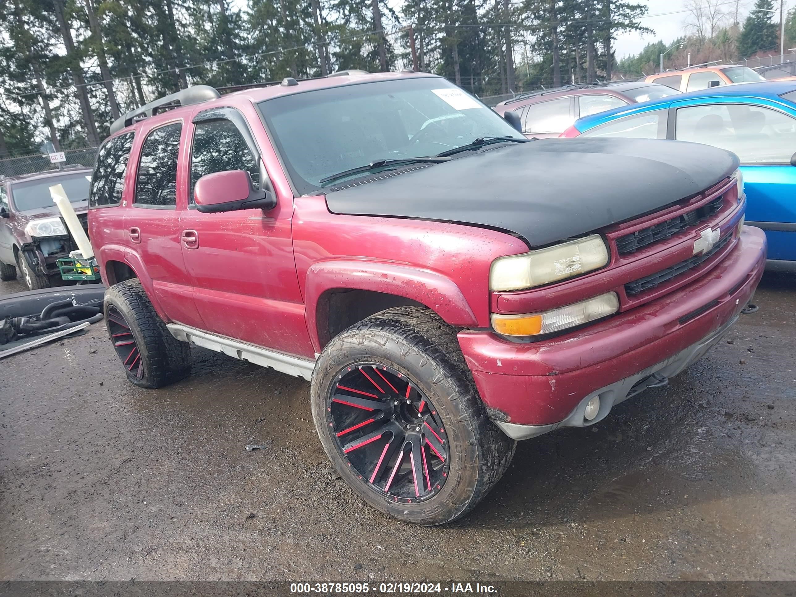 CHEVROLET TAHOE 2004 1gnek13z94r221119