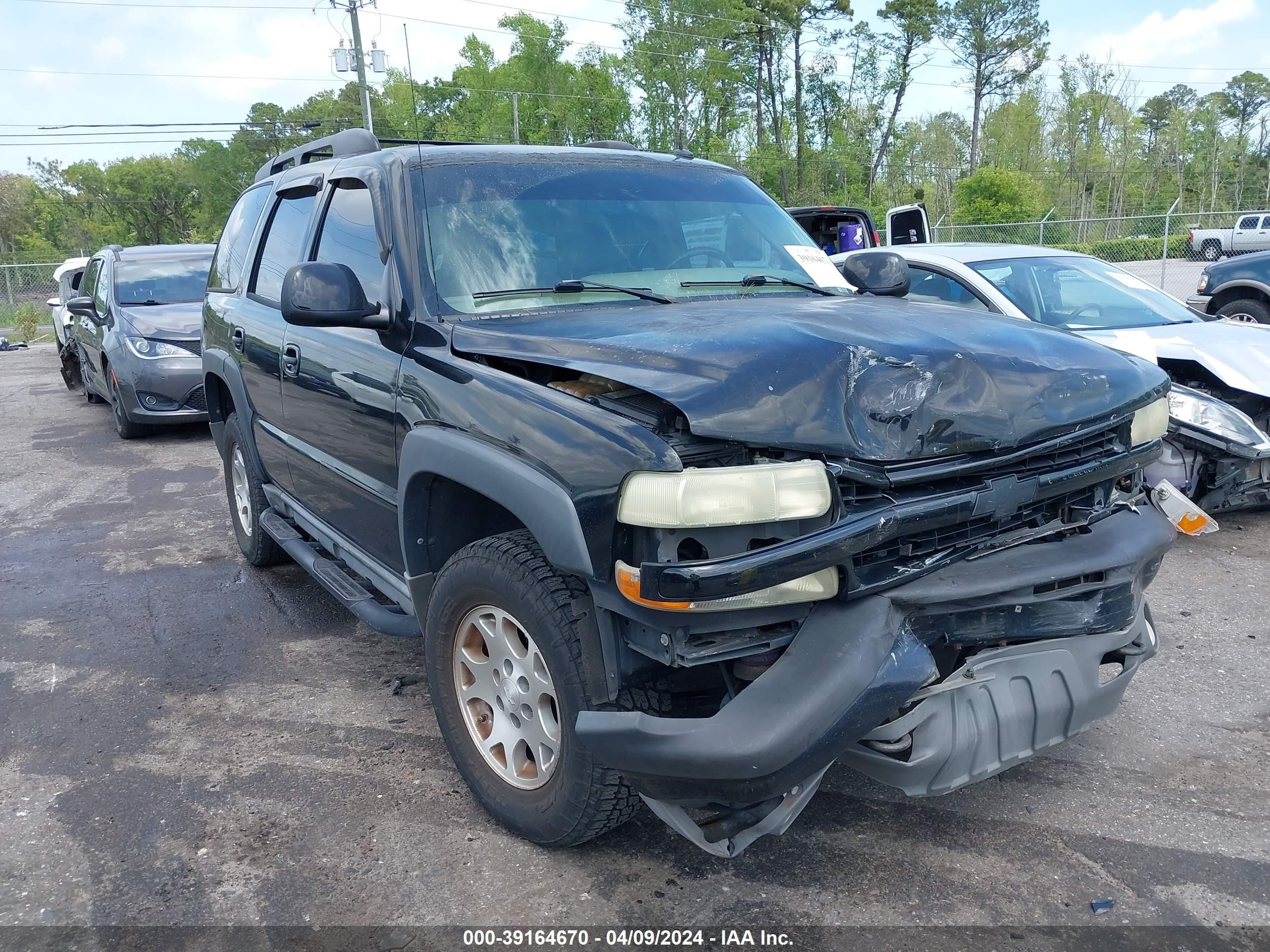 CHEVROLET TAHOE 2004 1gnek13zx4r136788