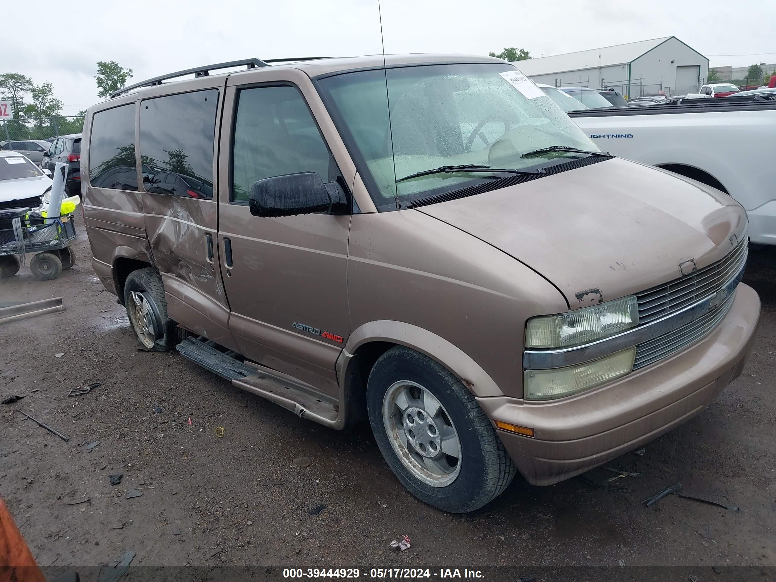 CHEVROLET ASTRO 2003 1gnel19x33b109331