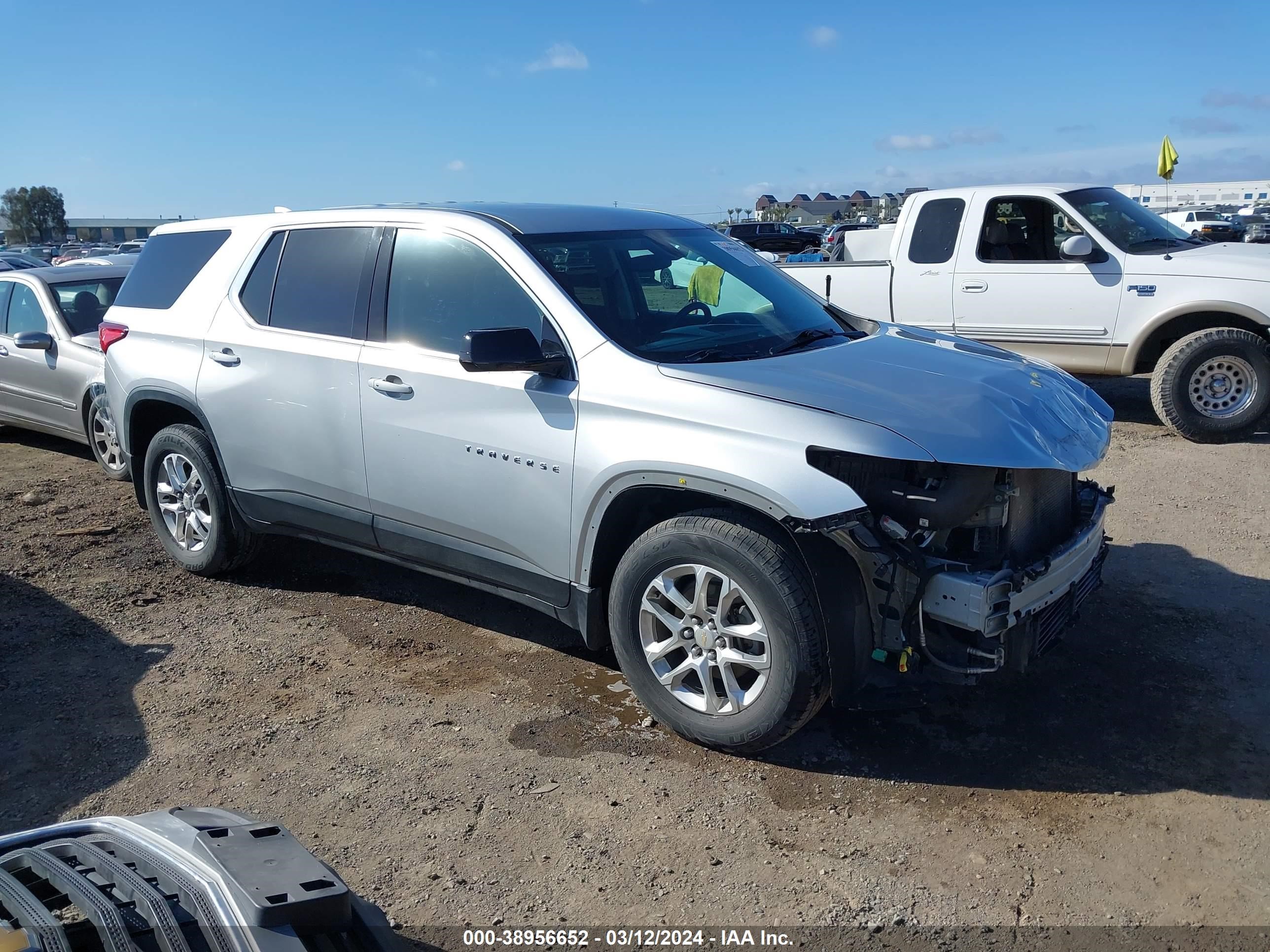 CHEVROLET TRAVERSE 2018 1gnerfkw5jj107712