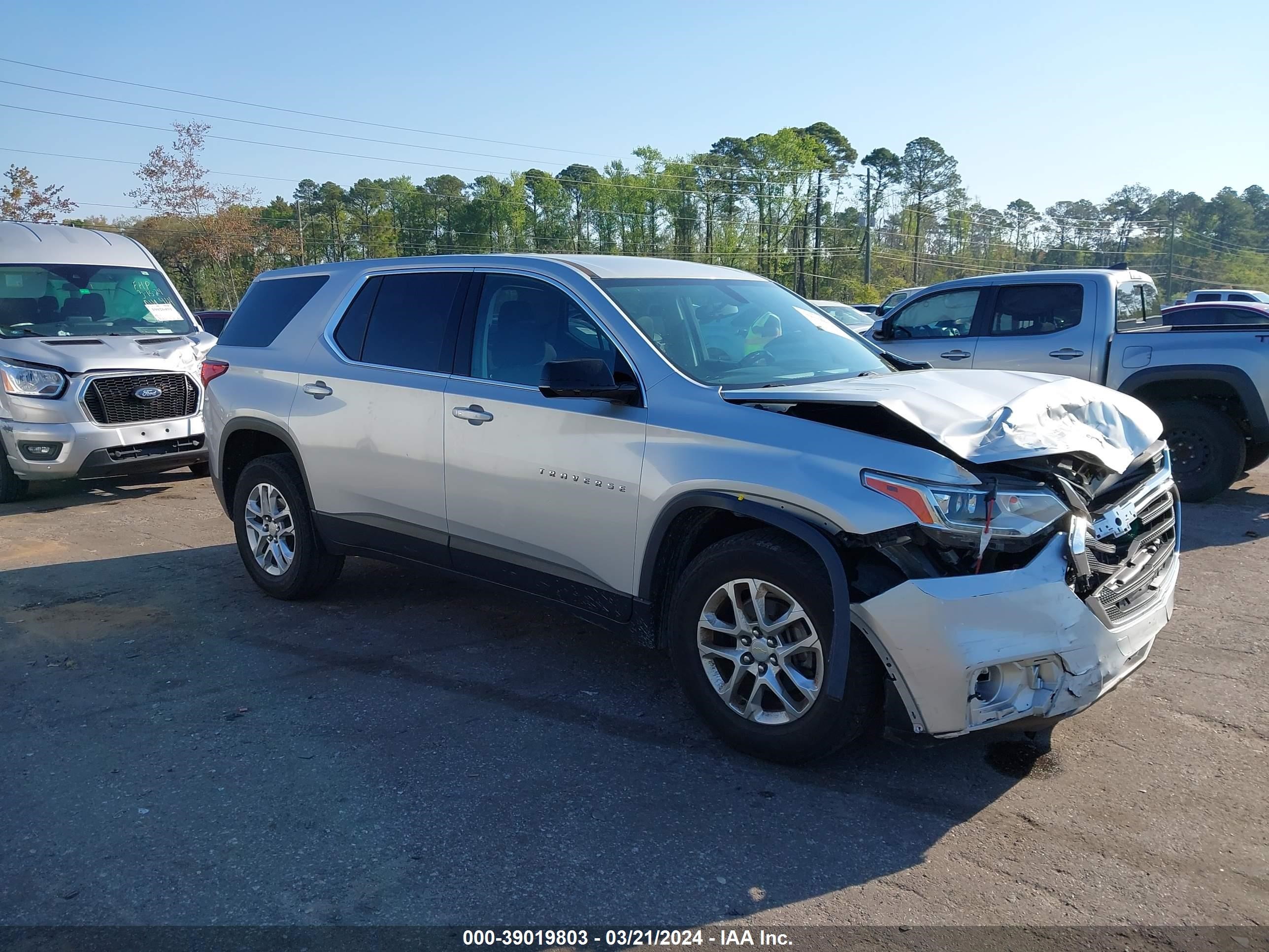 CHEVROLET TRAVERSE 2019 1gnerfkw7kj263493