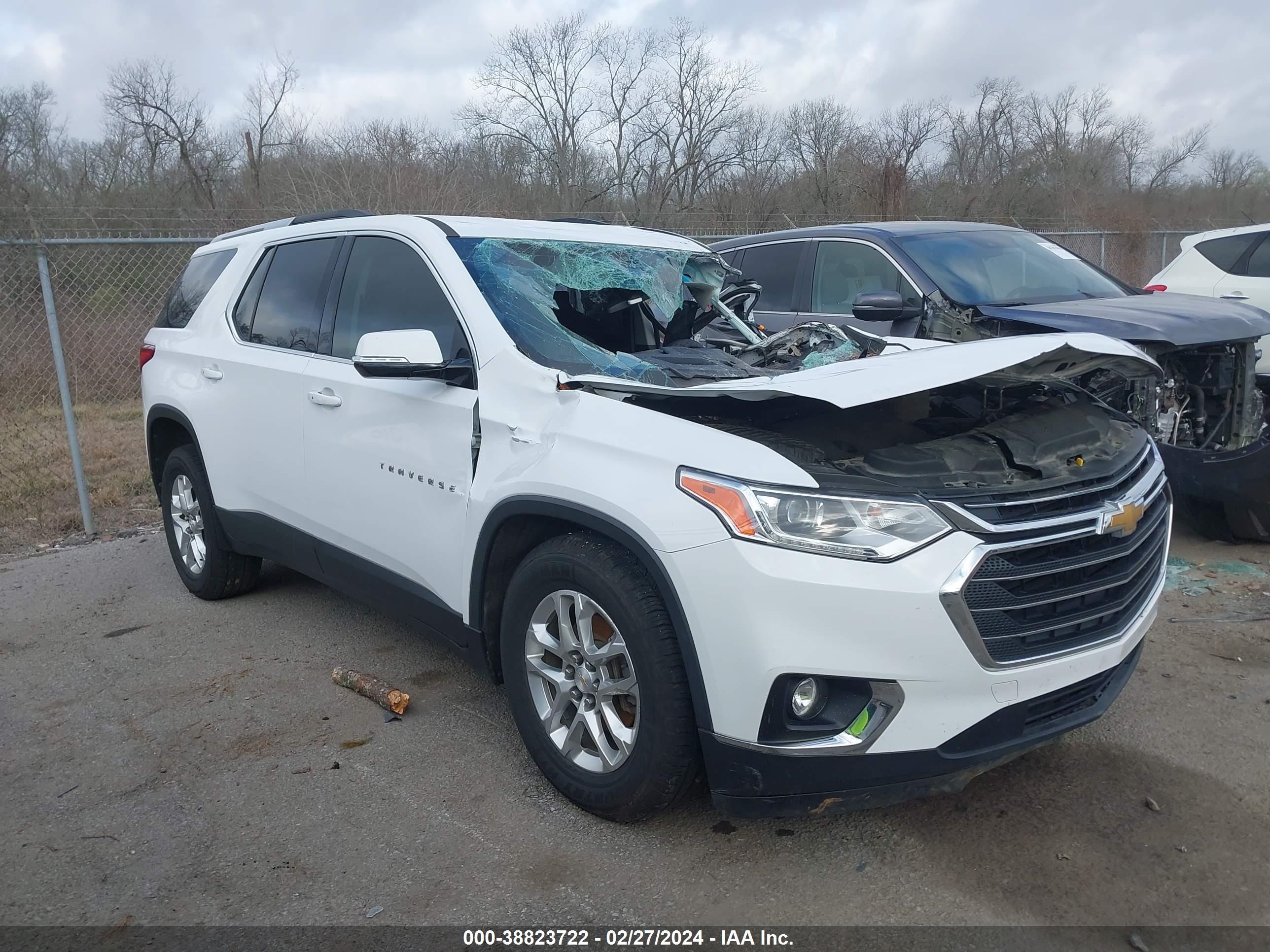 CHEVROLET TRAVERSE 2018 1gnergkw1jj140289