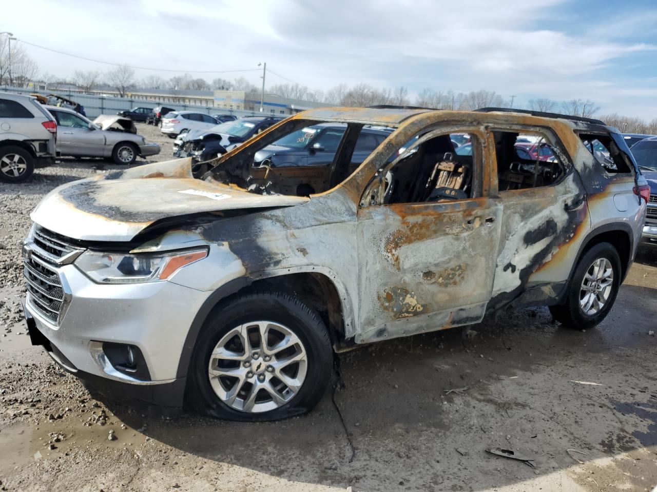 CHEVROLET TRAVERSE 2019 1gnergkw1kj250082