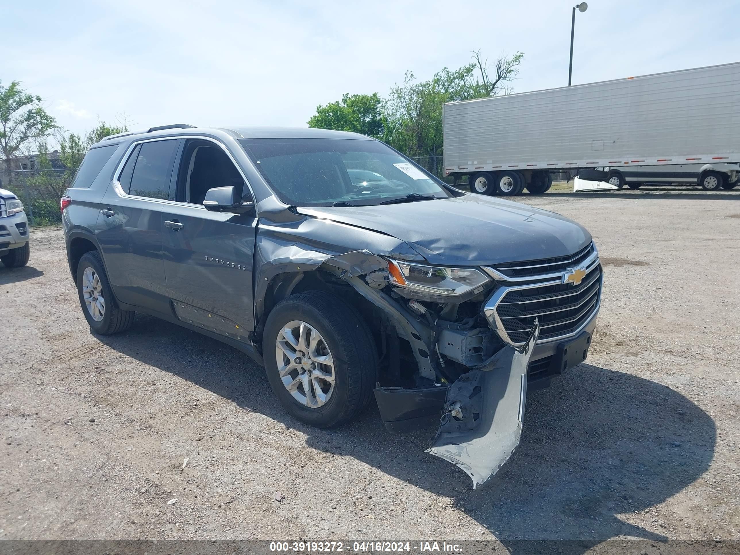 CHEVROLET TRAVERSE 2018 1gnergkw3jj149057