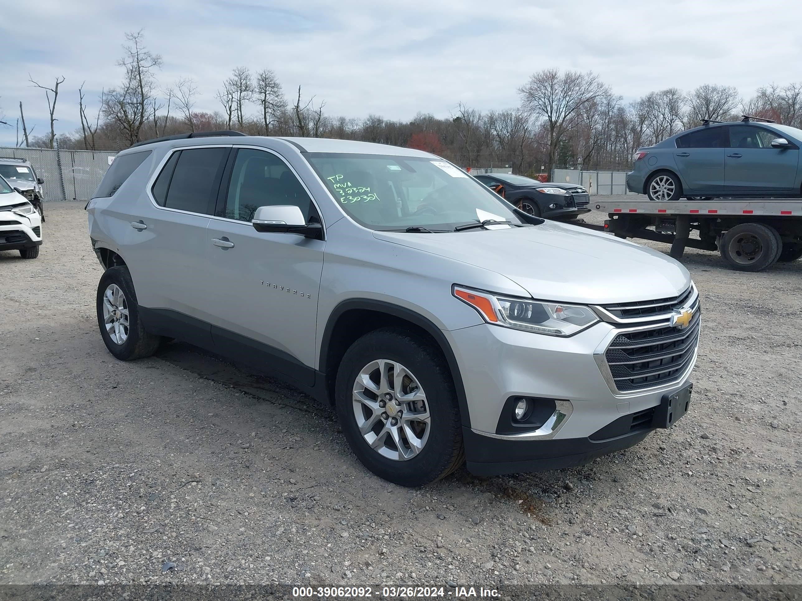 CHEVROLET TRAVERSE 2019 1gnergkw4kj316091