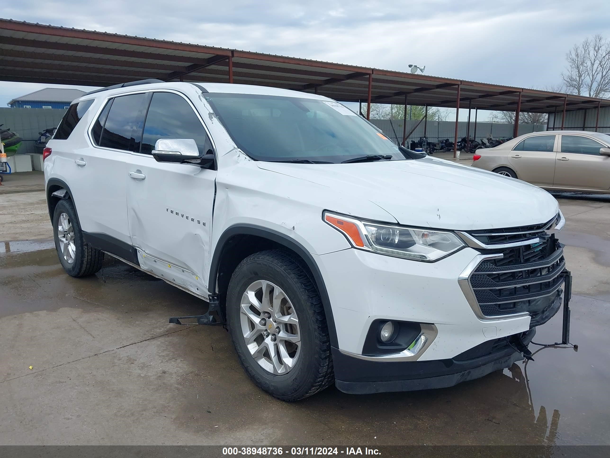 CHEVROLET TRAVERSE 2019 1gnergkw5kj322255