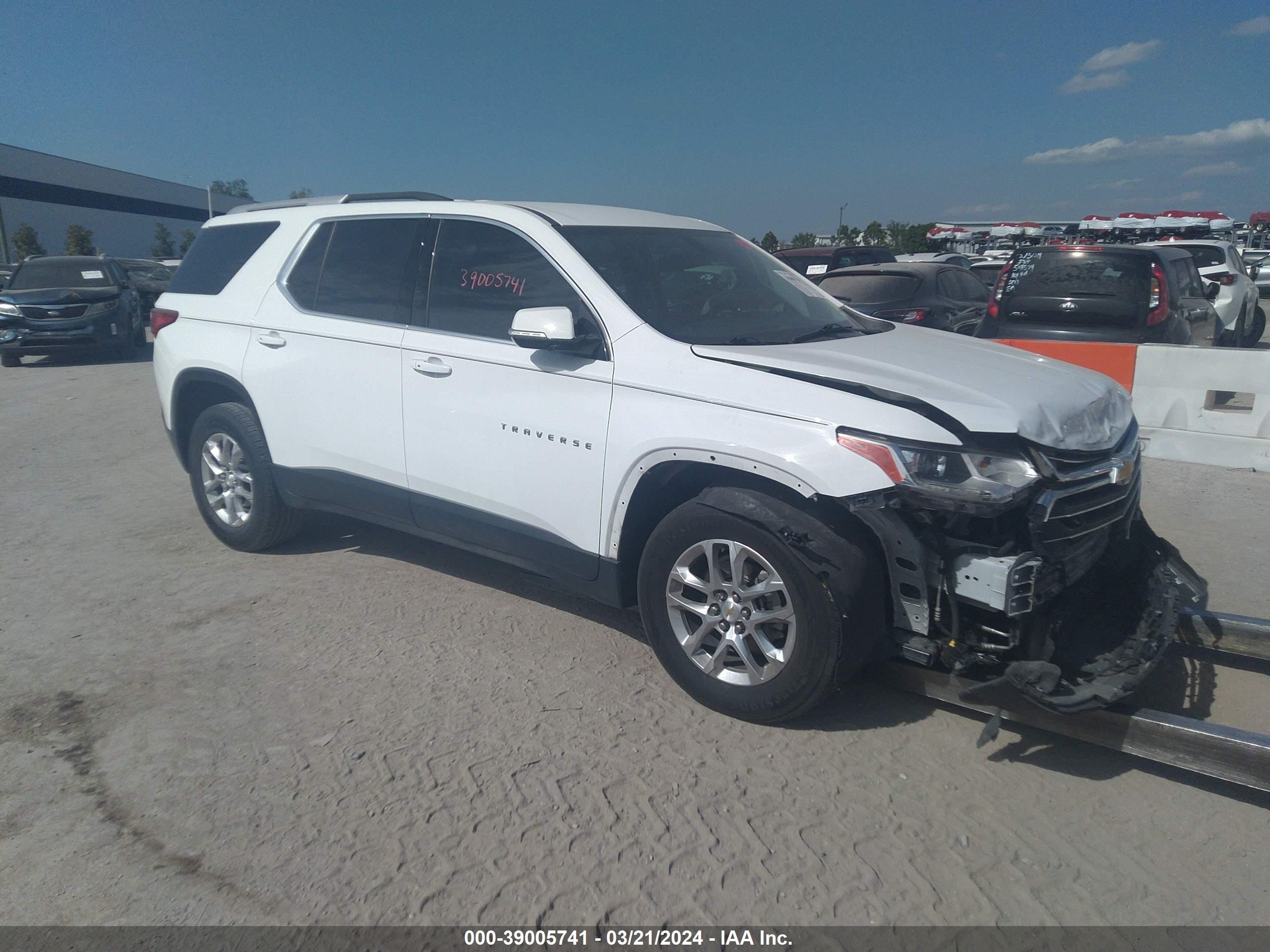 CHEVROLET TRAVERSE 2018 1gnergkw6jj133807