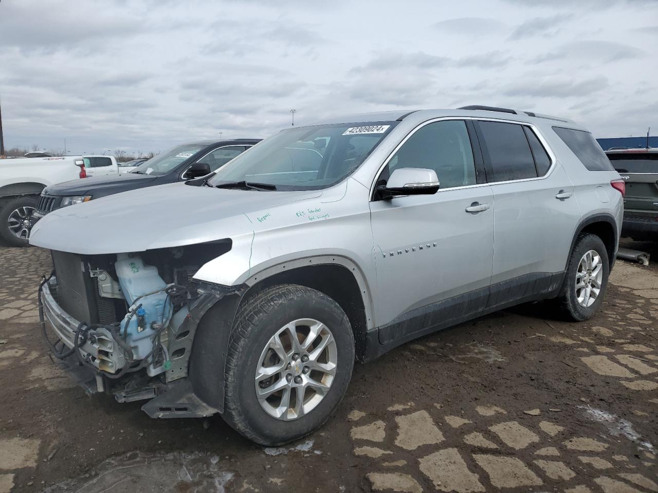 CHEVROLET TRAVERSE 2018 1gnergkw7jj105885