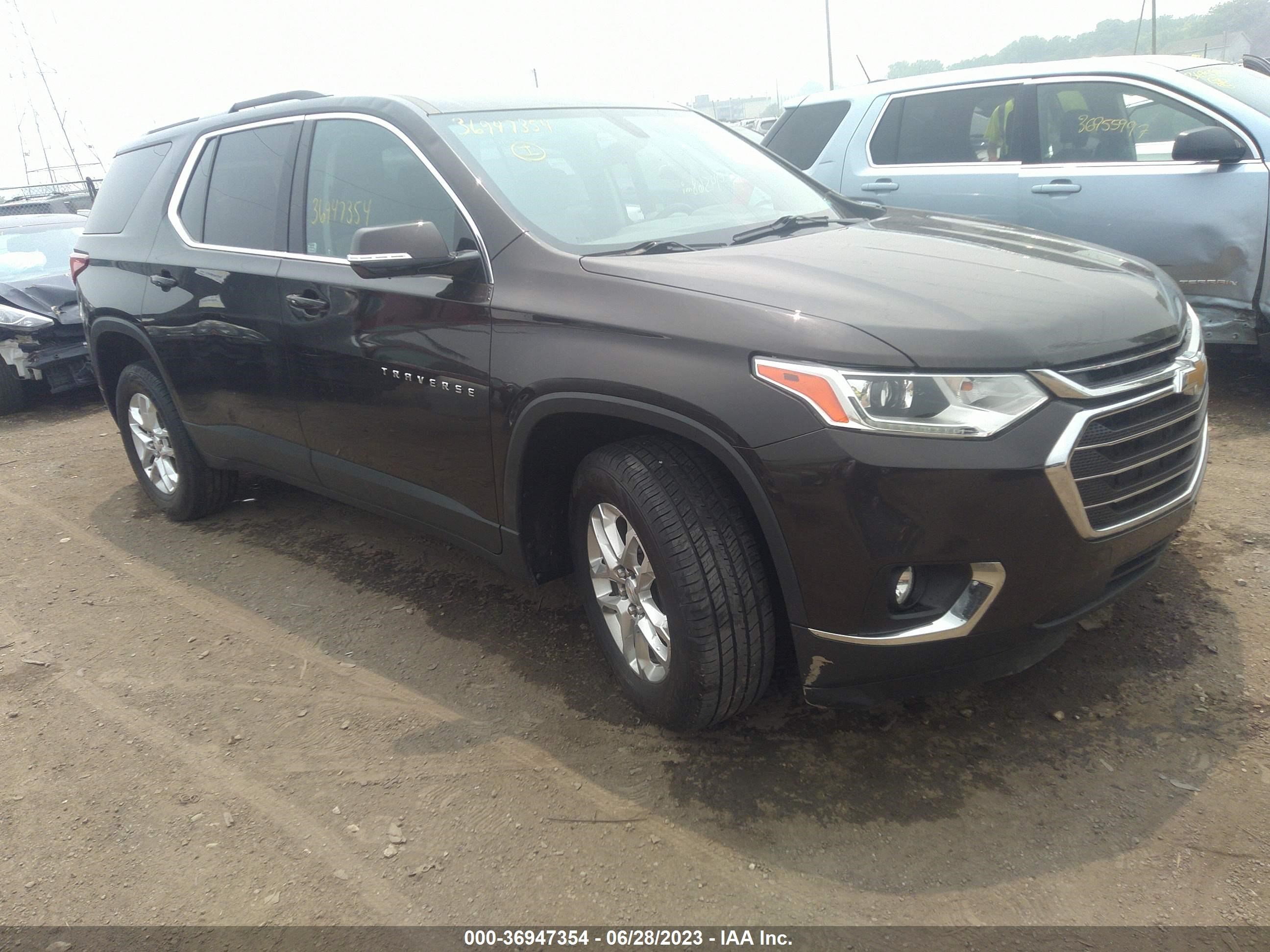 CHEVROLET TRAVERSE 2018 1gnergkw8jj120895