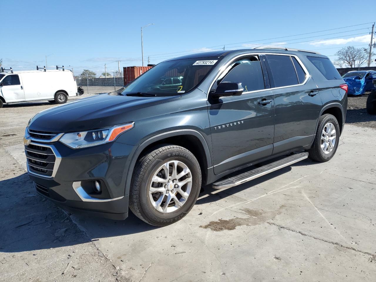 CHEVROLET TRAVERSE 2019 1gnergkw8kj264884