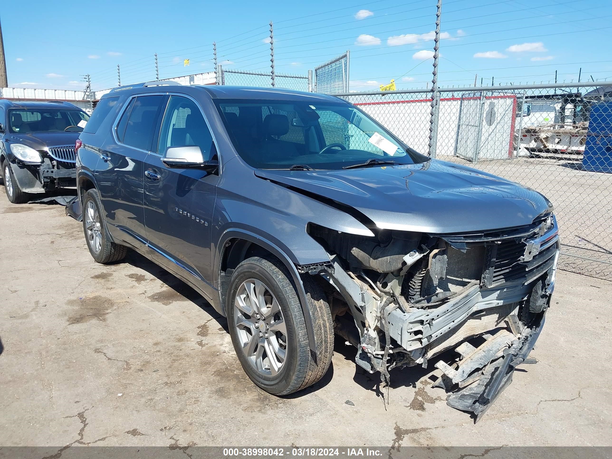 CHEVROLET TRAVERSE 2019 1gnerkkw4kj100180